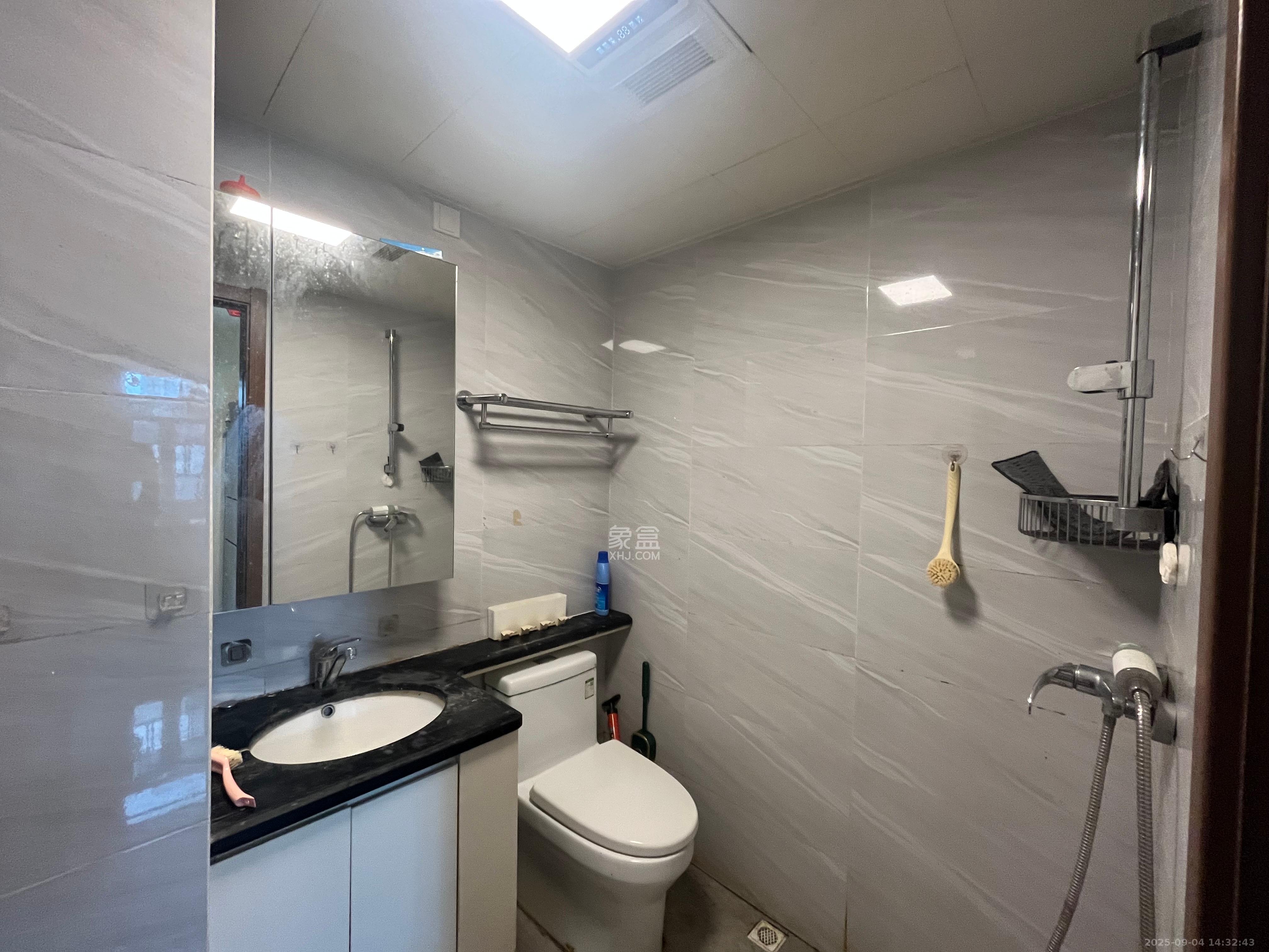 碧桂园印象 1室0厅0卫 2100.0元/月 碧桂园印象 1室0厅0卫 2100.0元/月室内图