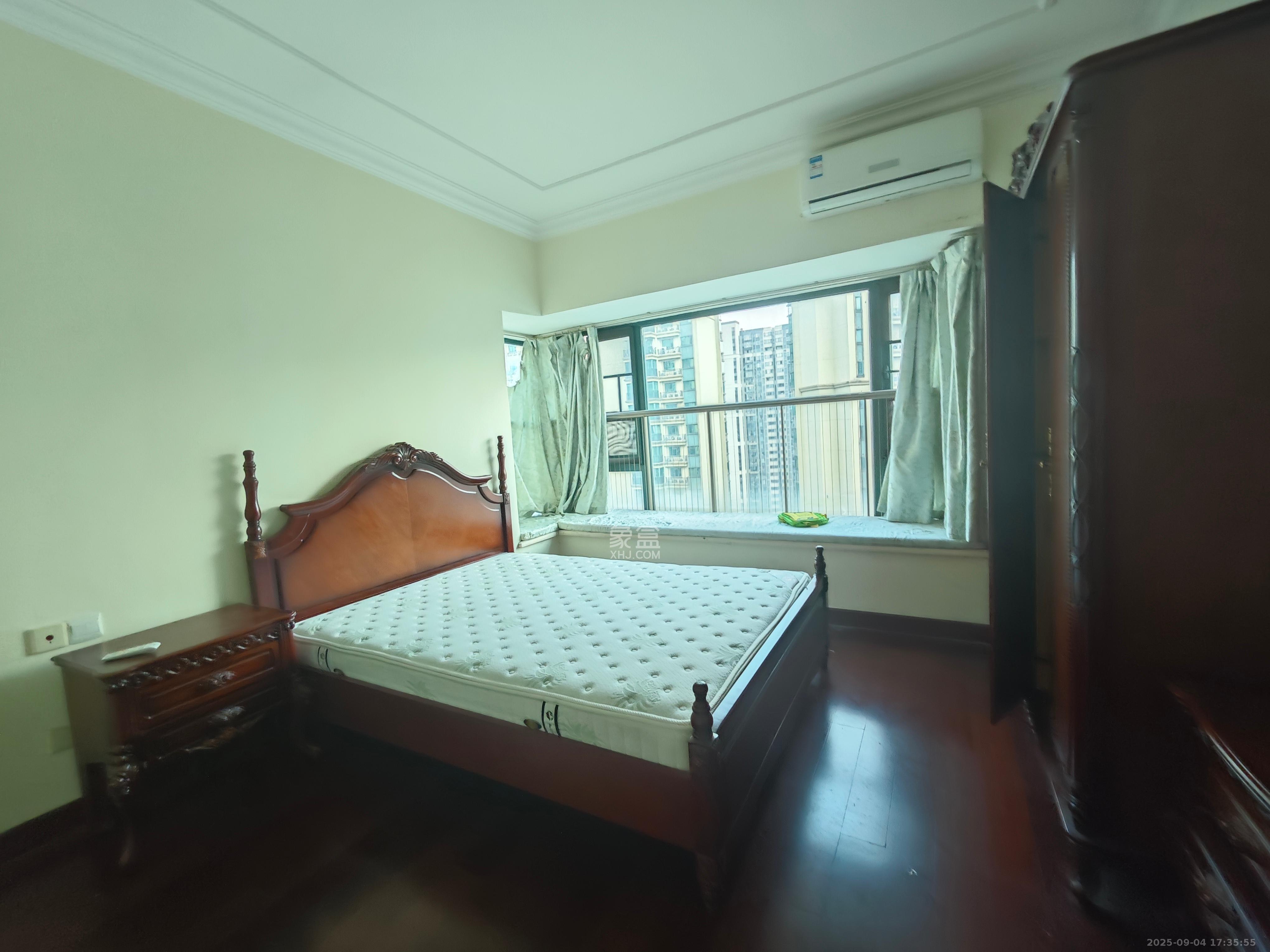 恒大翡翠华庭  3室2厅2卫    2400.0元/月室内图