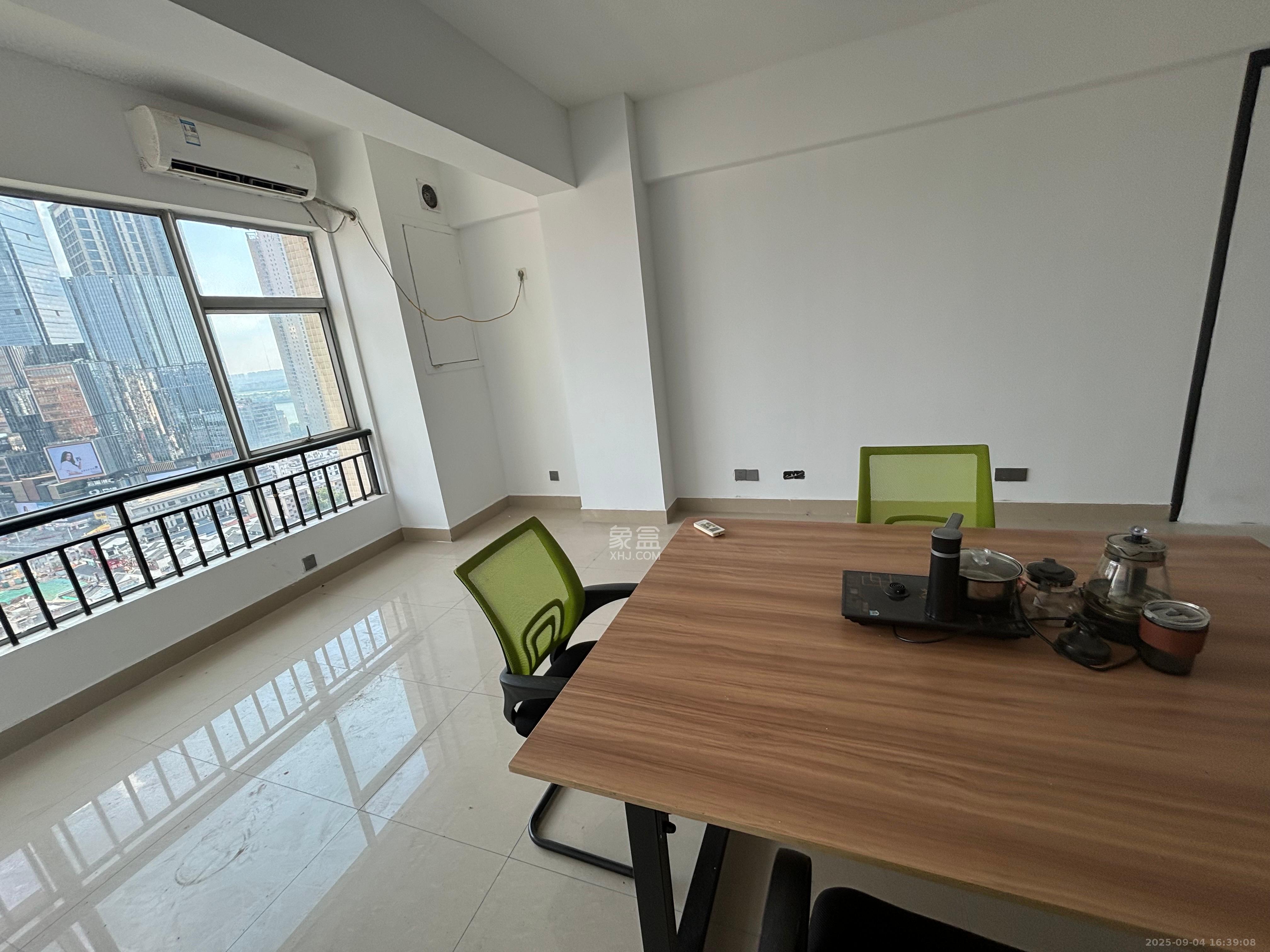 五一新干线  1室0厅0卫    2400.0元/月室内图