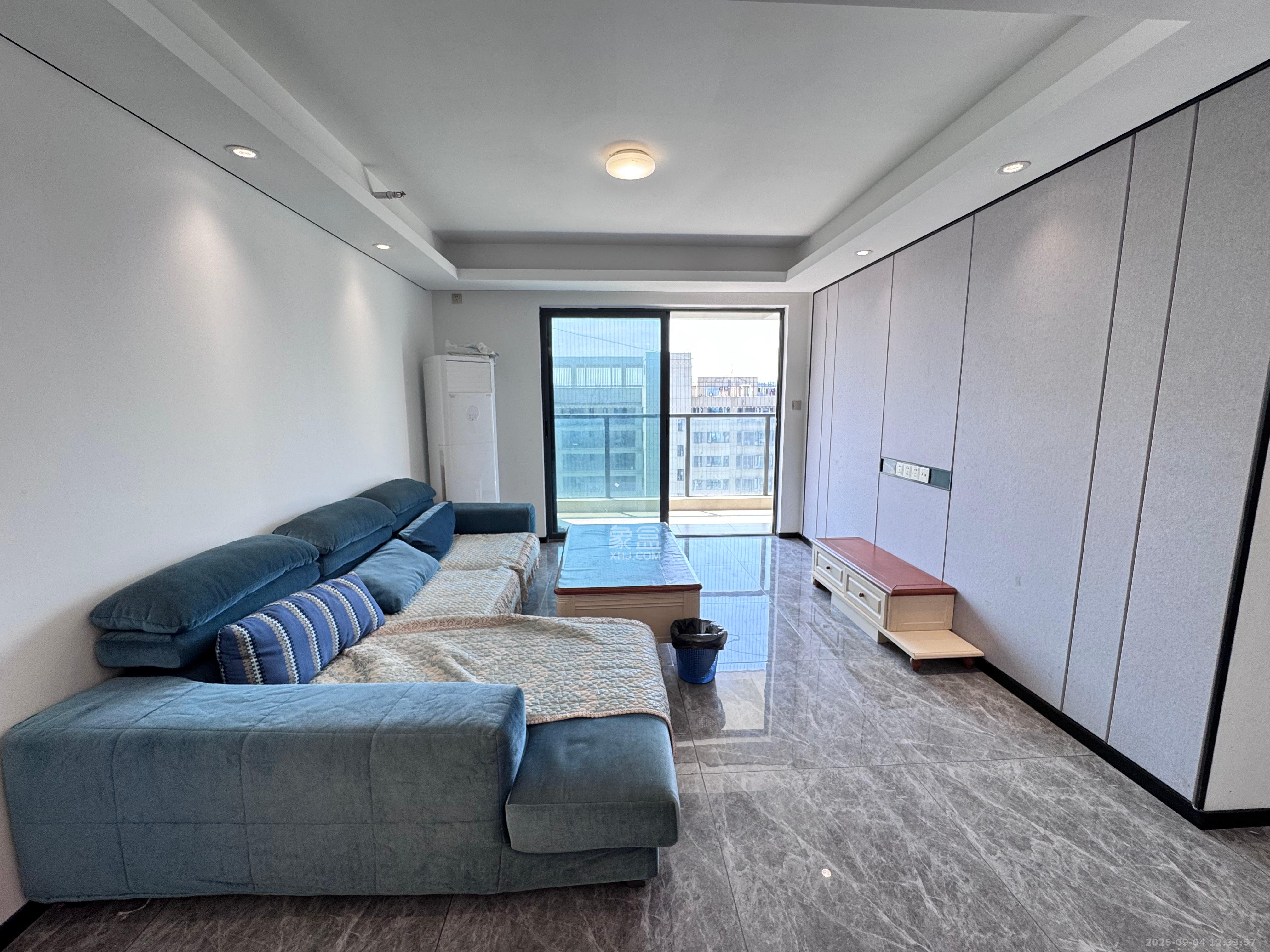 中国铁建湘语梅溪 3室2厅2卫 2800.0元/月 中国铁建湘语梅溪 3室2厅2卫 2800.0元/月室内图