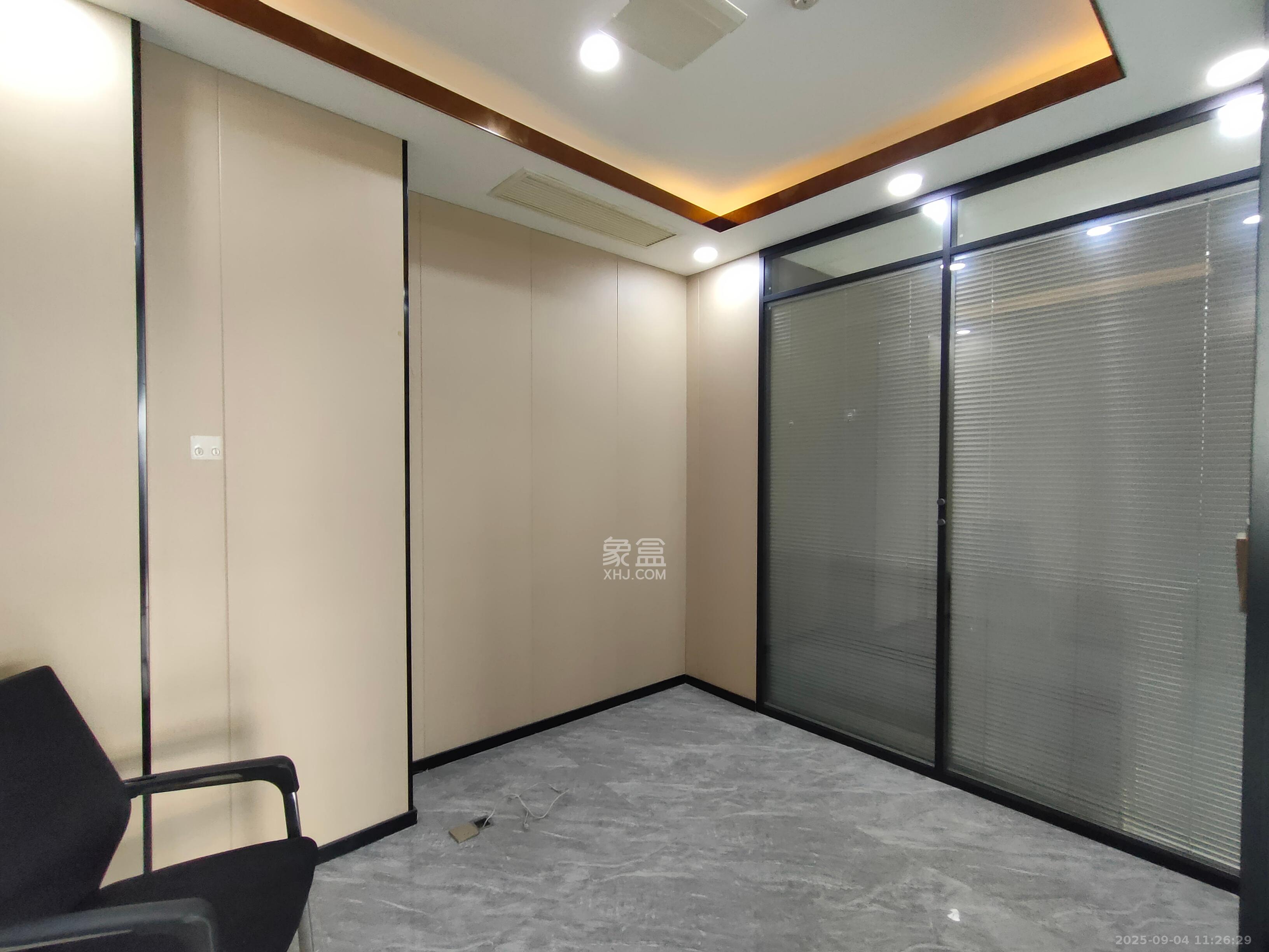 年华世嘉酒店（原：延年世嘉酒店）  4室1厅2卫   13000.00元/月室内图