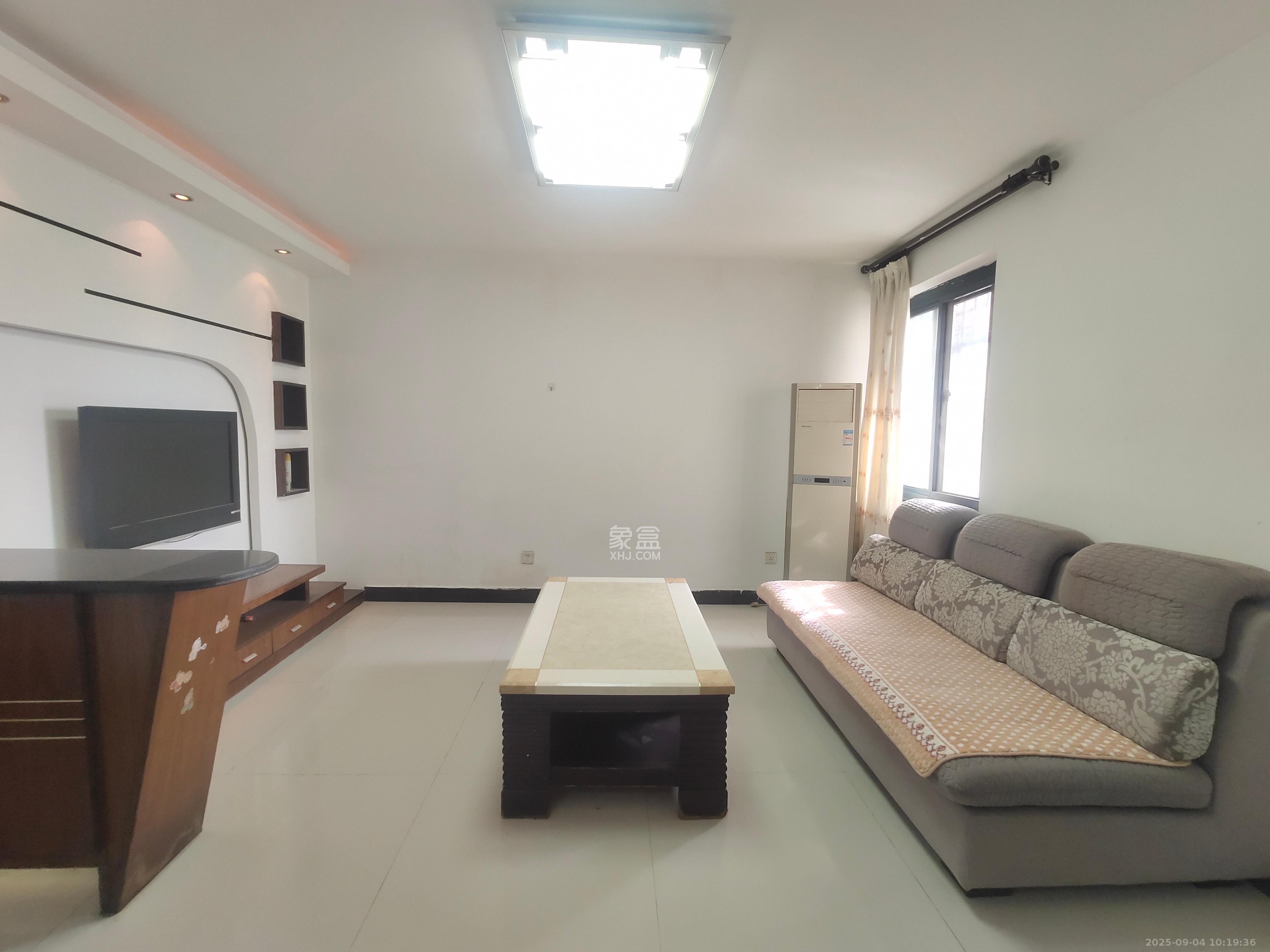 南国新城 2室2厅1卫 2000.0元/月 南国新城 2室2厅1卫 2000.0元/月室内图