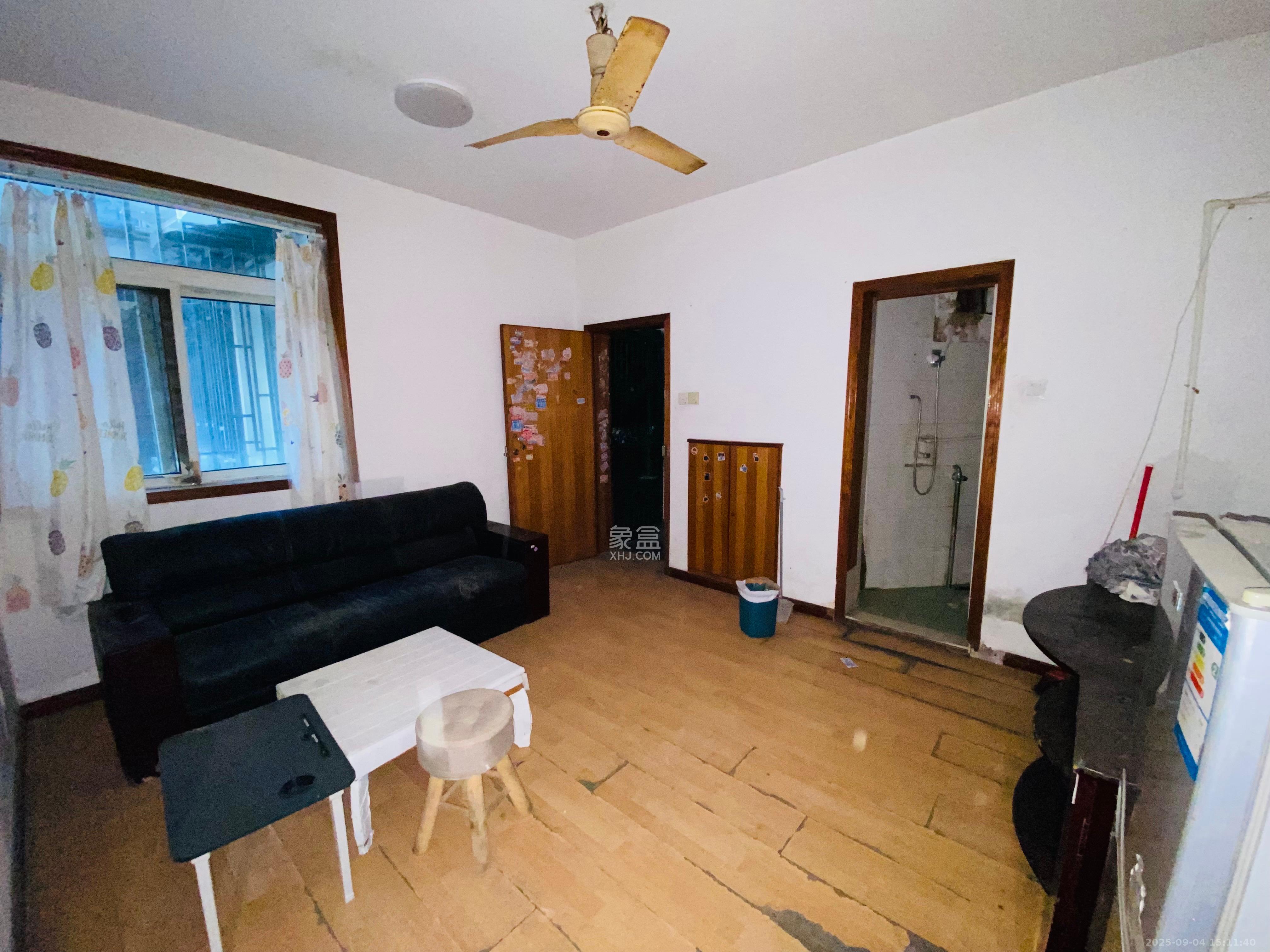 市工行南门口分理处职工宿舍(南沙井巷32)  2室1厅1卫    1200.0元/月 市工行南门口分理处职工宿舍(南沙井巷32)  2室1厅1卫    1200.0元/月室内图