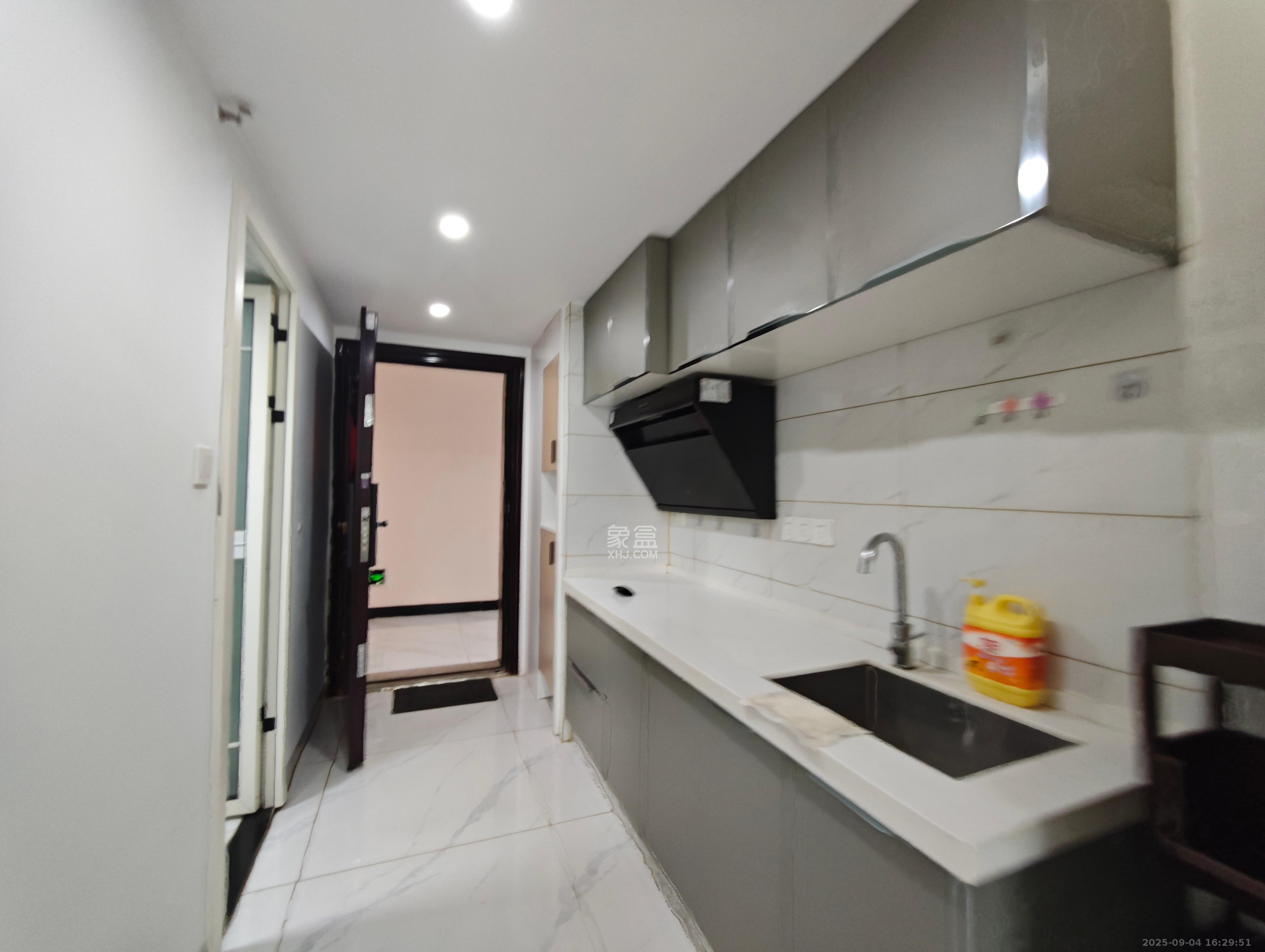 润和国际广场  2室1厅1卫    2000.0元/月 润和国际广场  2室1厅1卫    2000.0元/月室内图