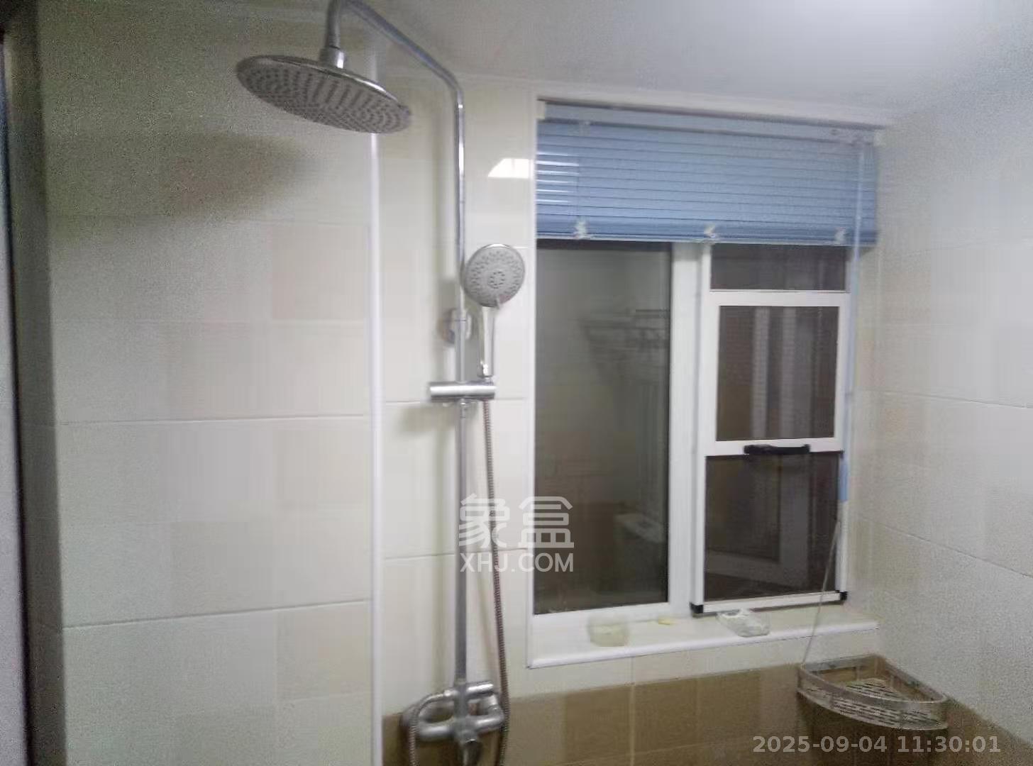 丽发新城  2室2厅1卫    1800.0元/月室内图