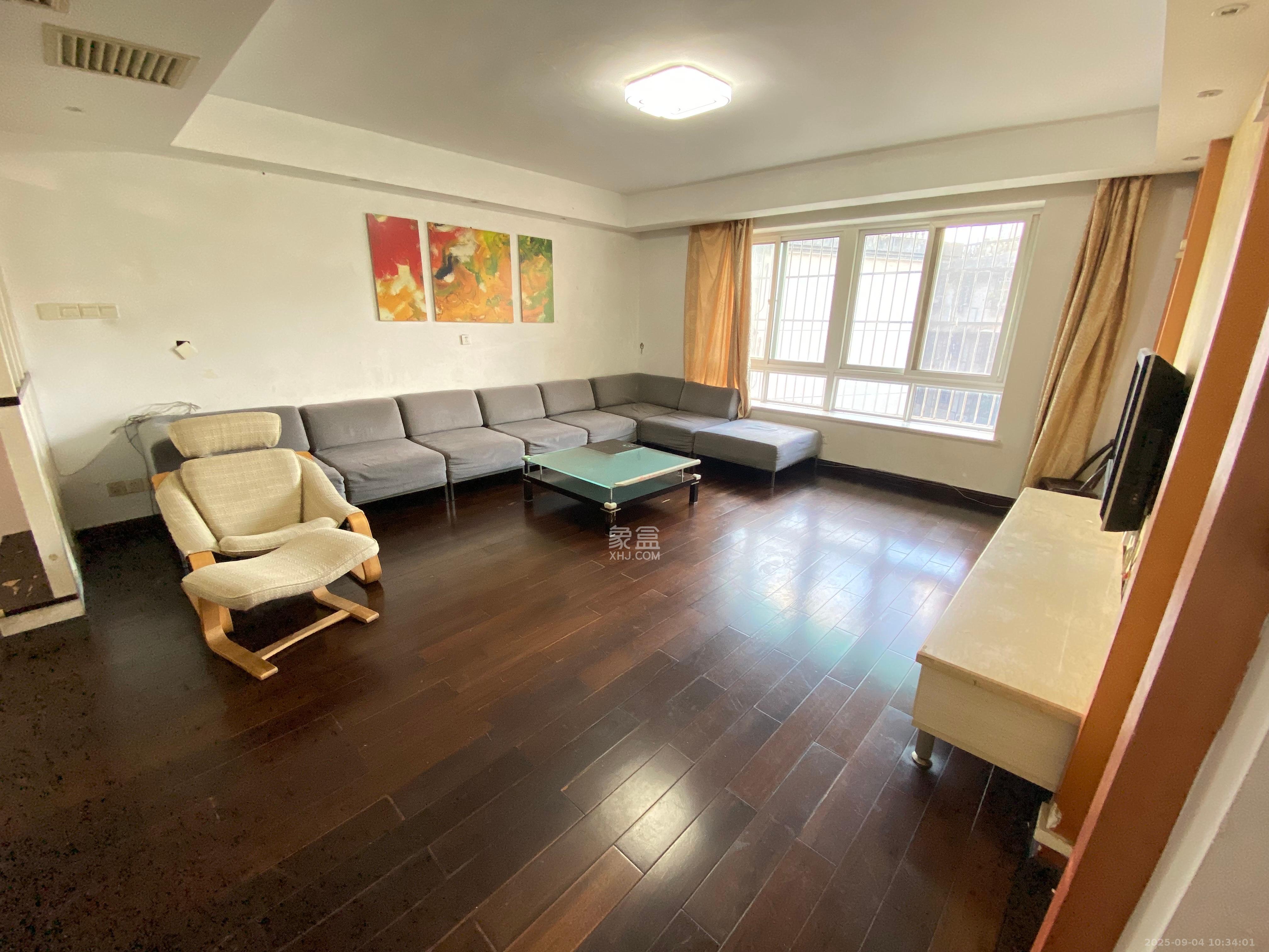 华盛花园 3室2厅1卫 2700.0元/月 华盛花园 3室2厅1卫 2700.0元/月室内图