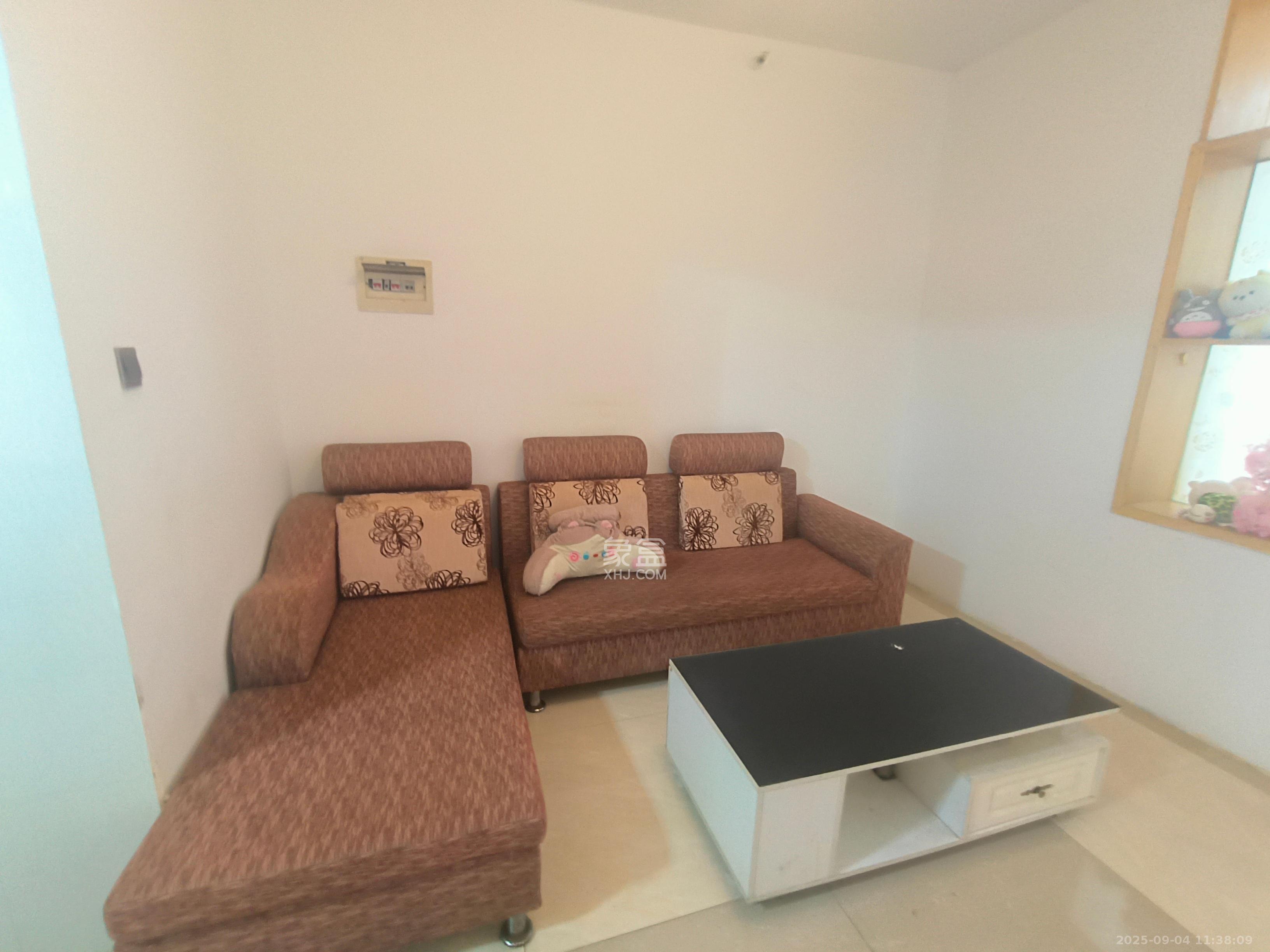 尚都花园城  1室1厅1卫    1100.0元/月 尚都花园城  1室1厅1卫    1100.0元/月室内图