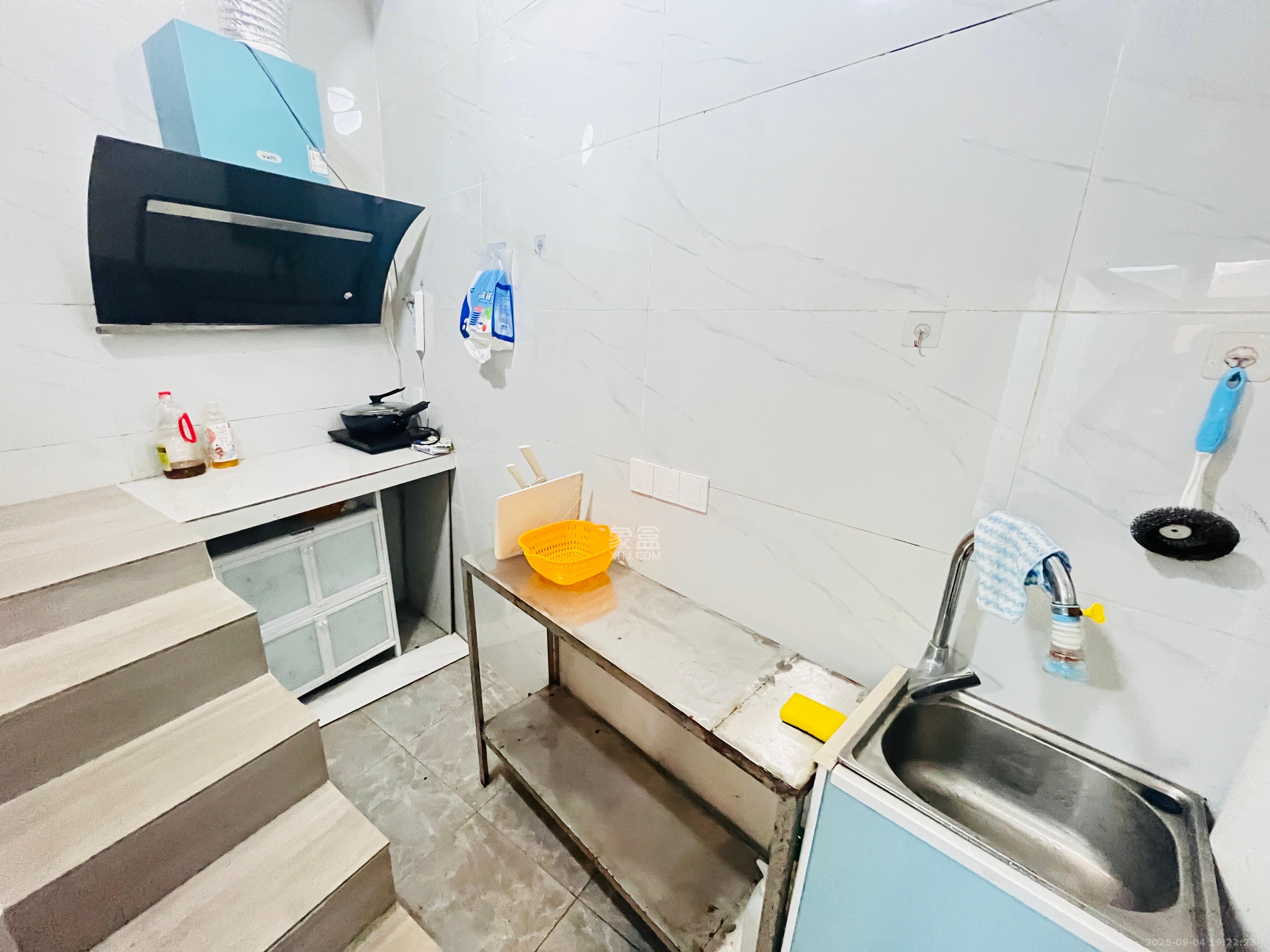 白沙街（白沙巷）散盘  2室1厅1卫    2000.0元/月室内图