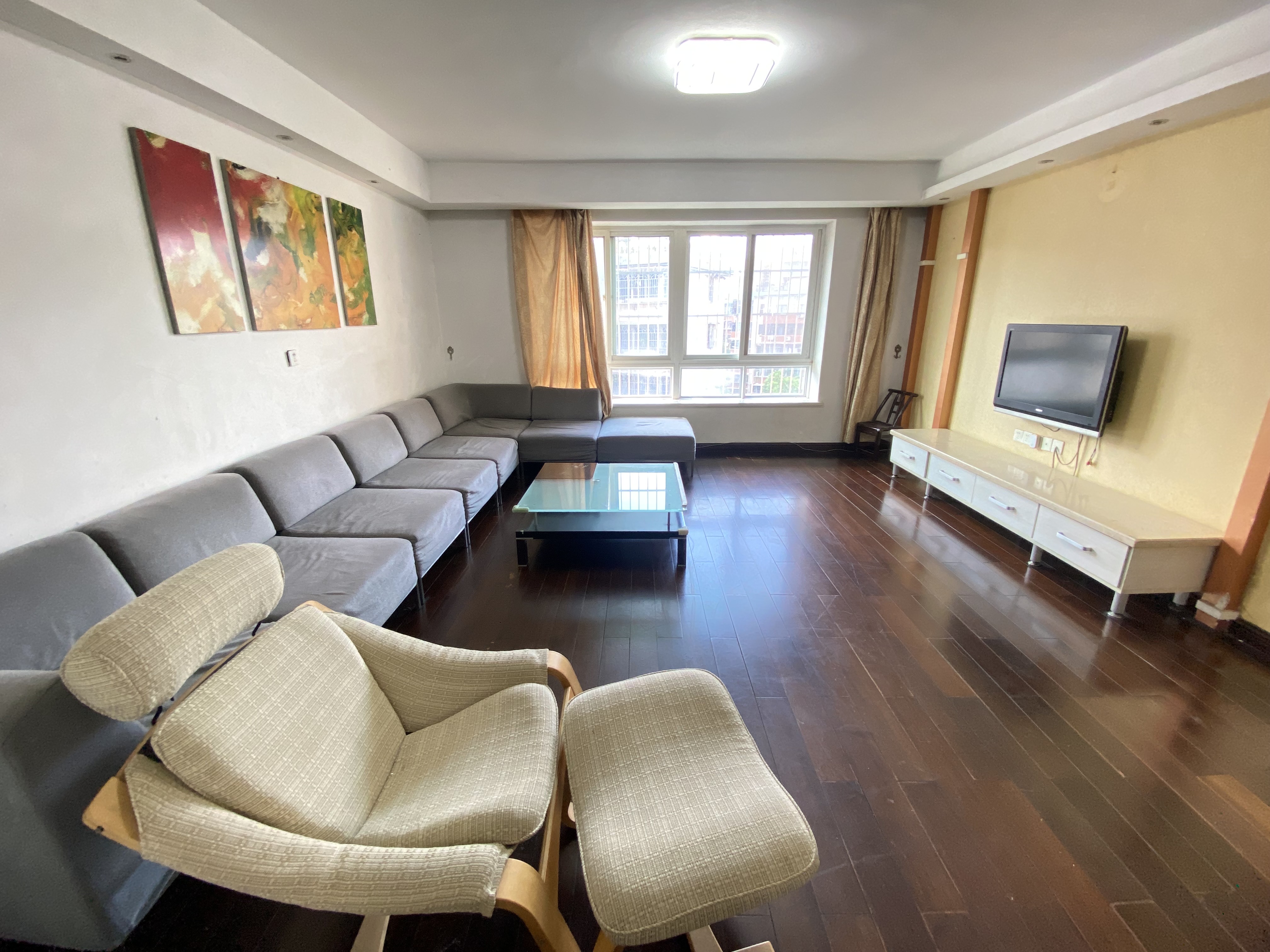 华盛花园 3室2厅1卫 2700.0元/月 华盛花园 3室2厅1卫 2700.0元/月户型图