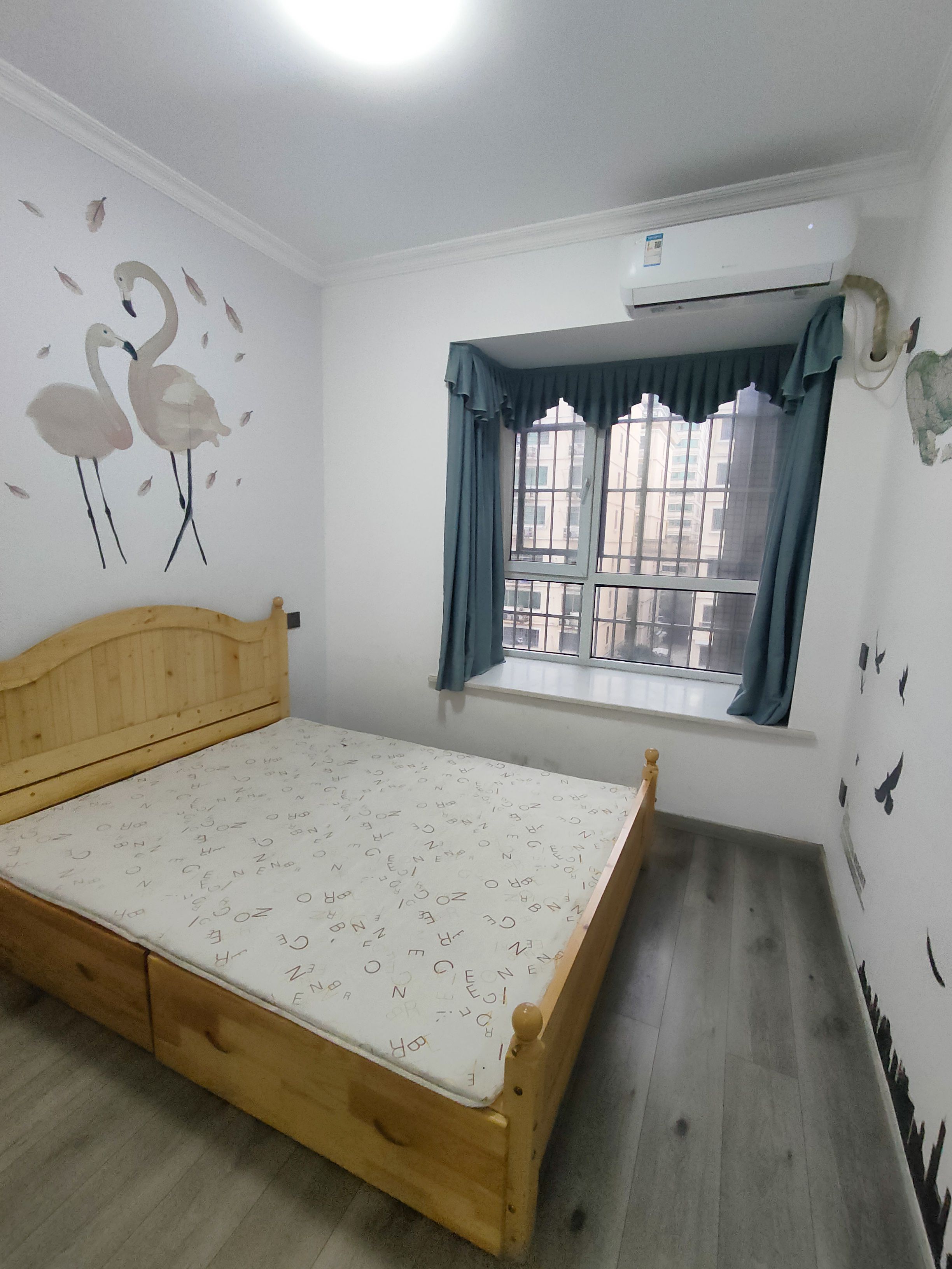 民俗文化广场 1室0厅0卫 1500.00元/月 民俗文化广场 1室0厅0卫 1500.00元/月室内图