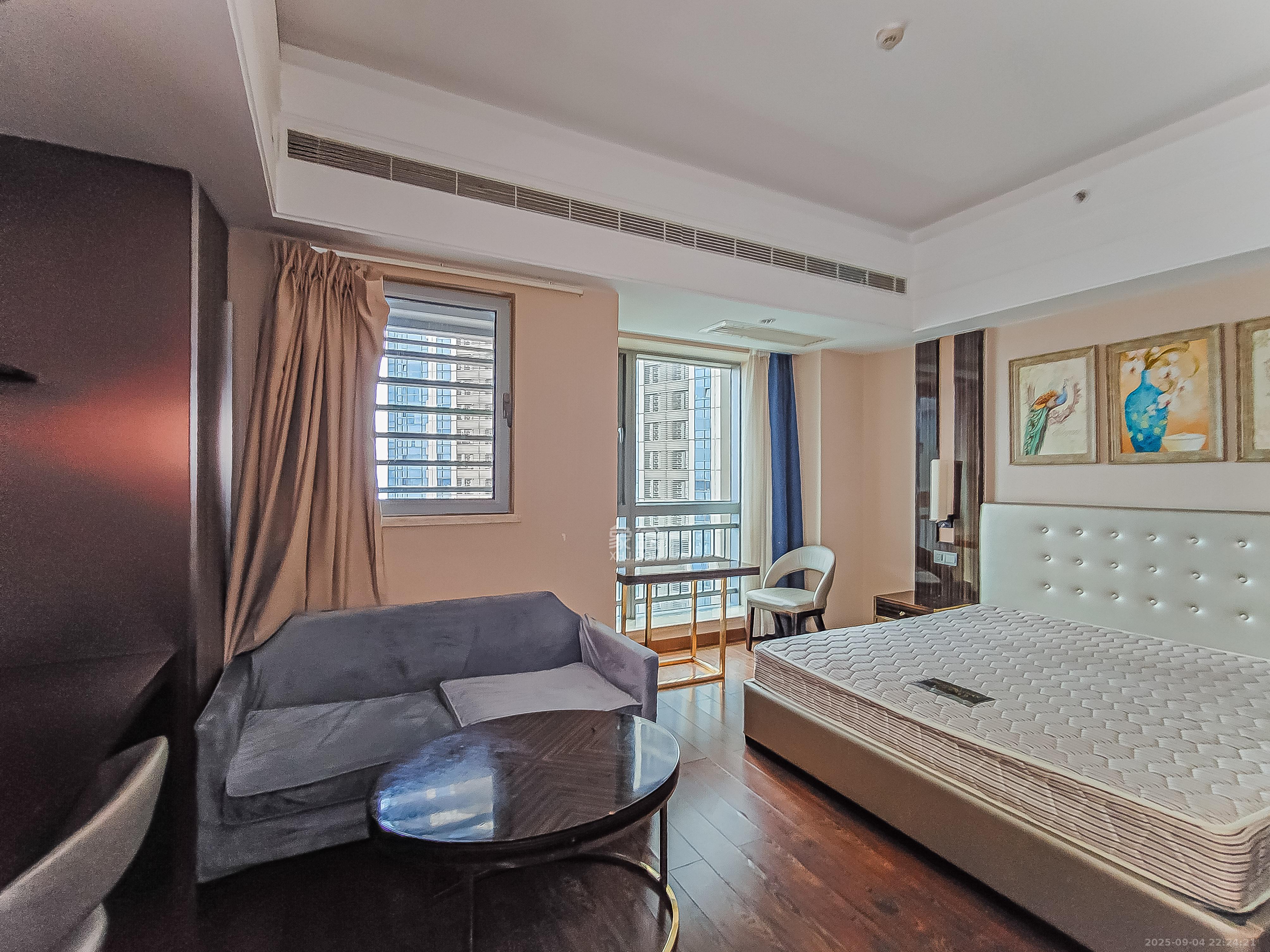 华远国际公寓  1室1厅1卫    90.0万 华远国际公寓  1室1厅1卫    90.0万卧室