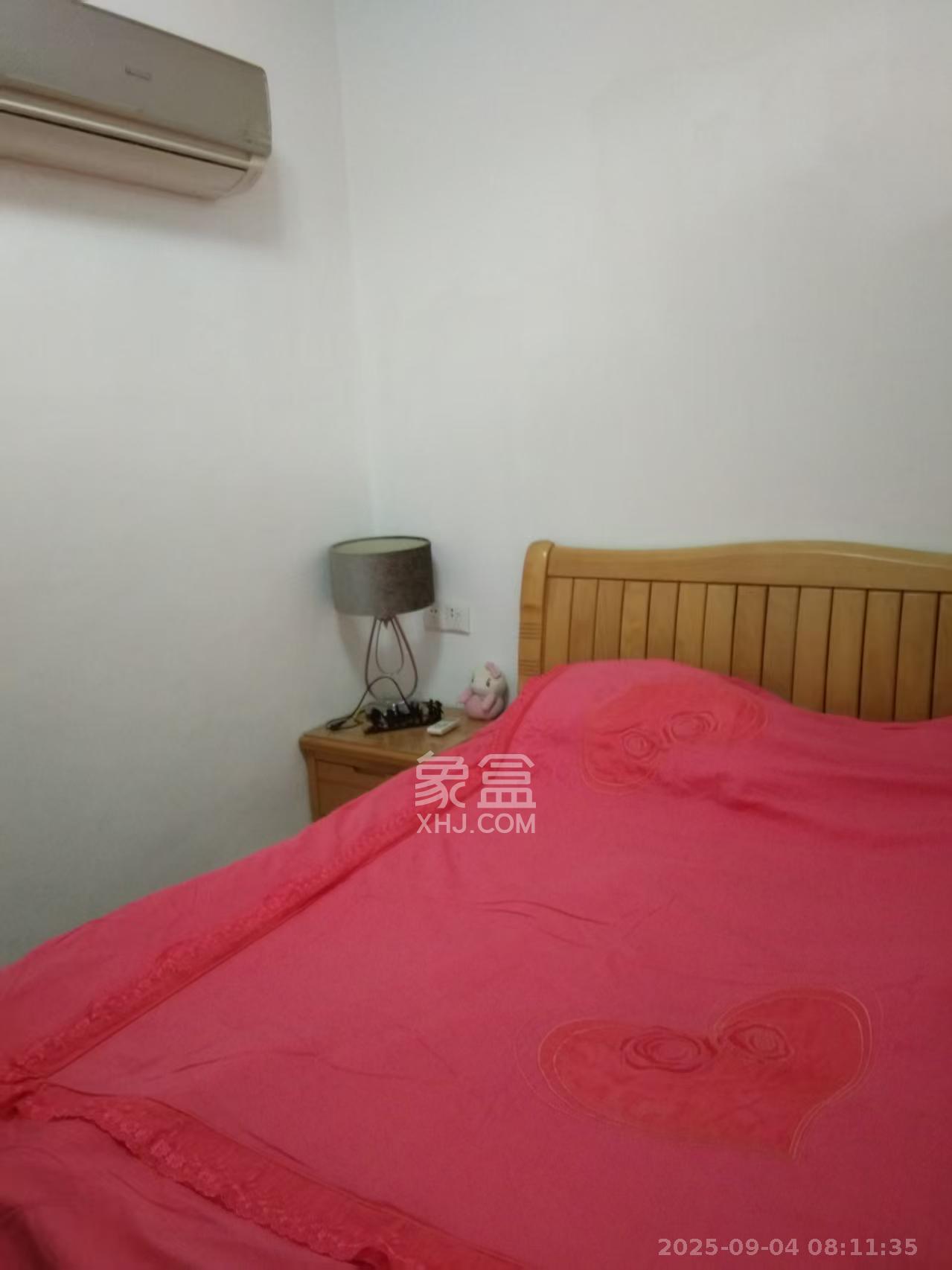 世景华庭  1室1厅1卫   1200.00元/月室内图