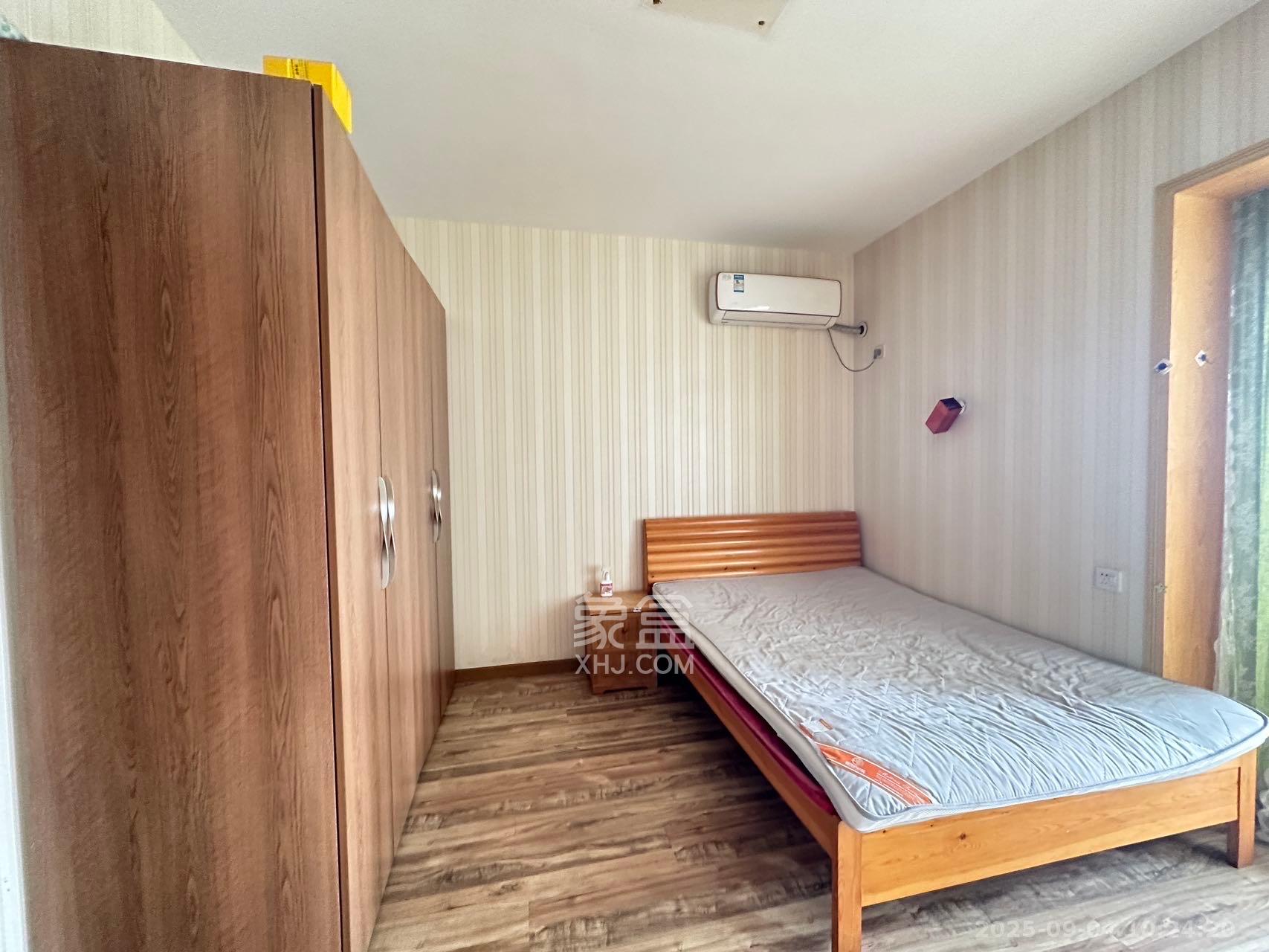 月湖兰庭  1室1厅1卫    1800.0元/月室内图