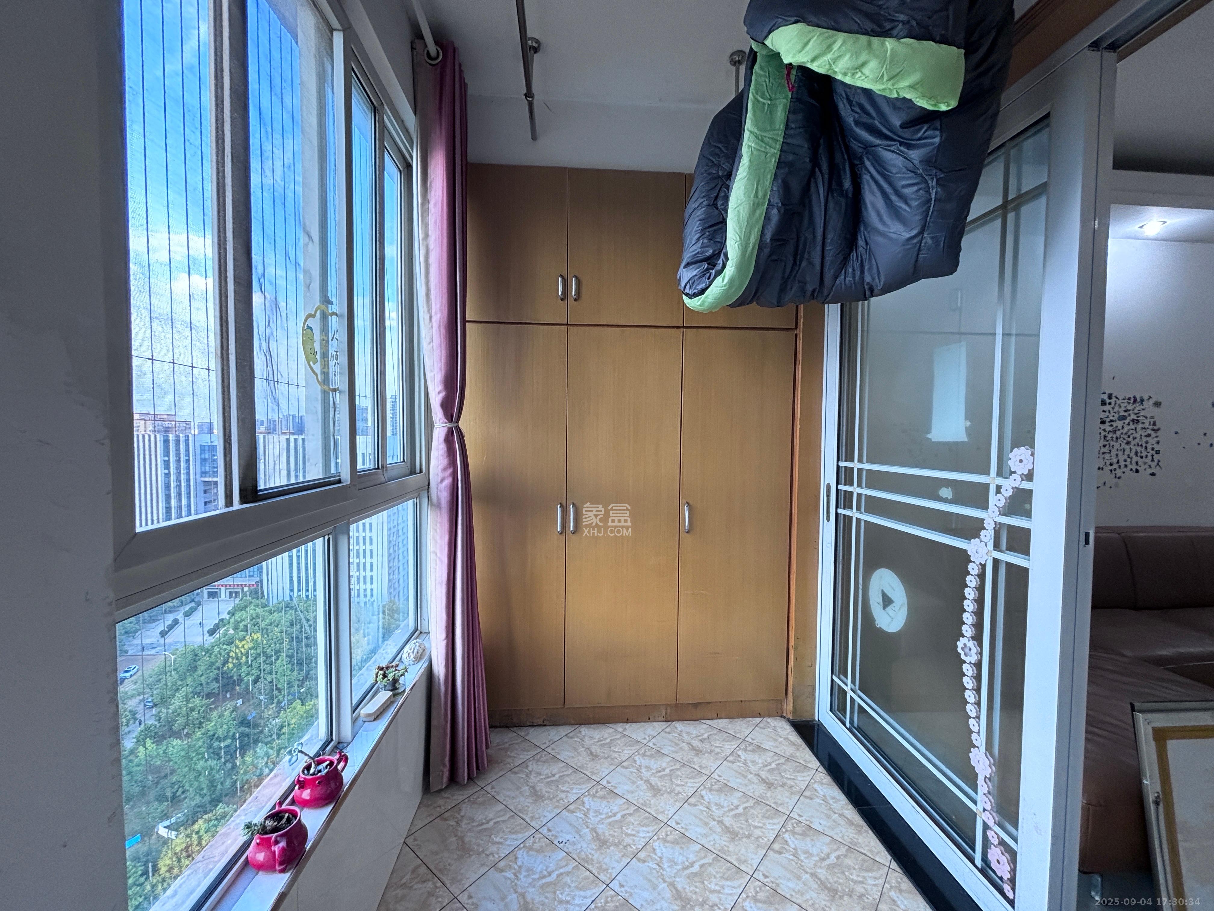 上林国际  2室2厅1卫    2300.0元/月室内图