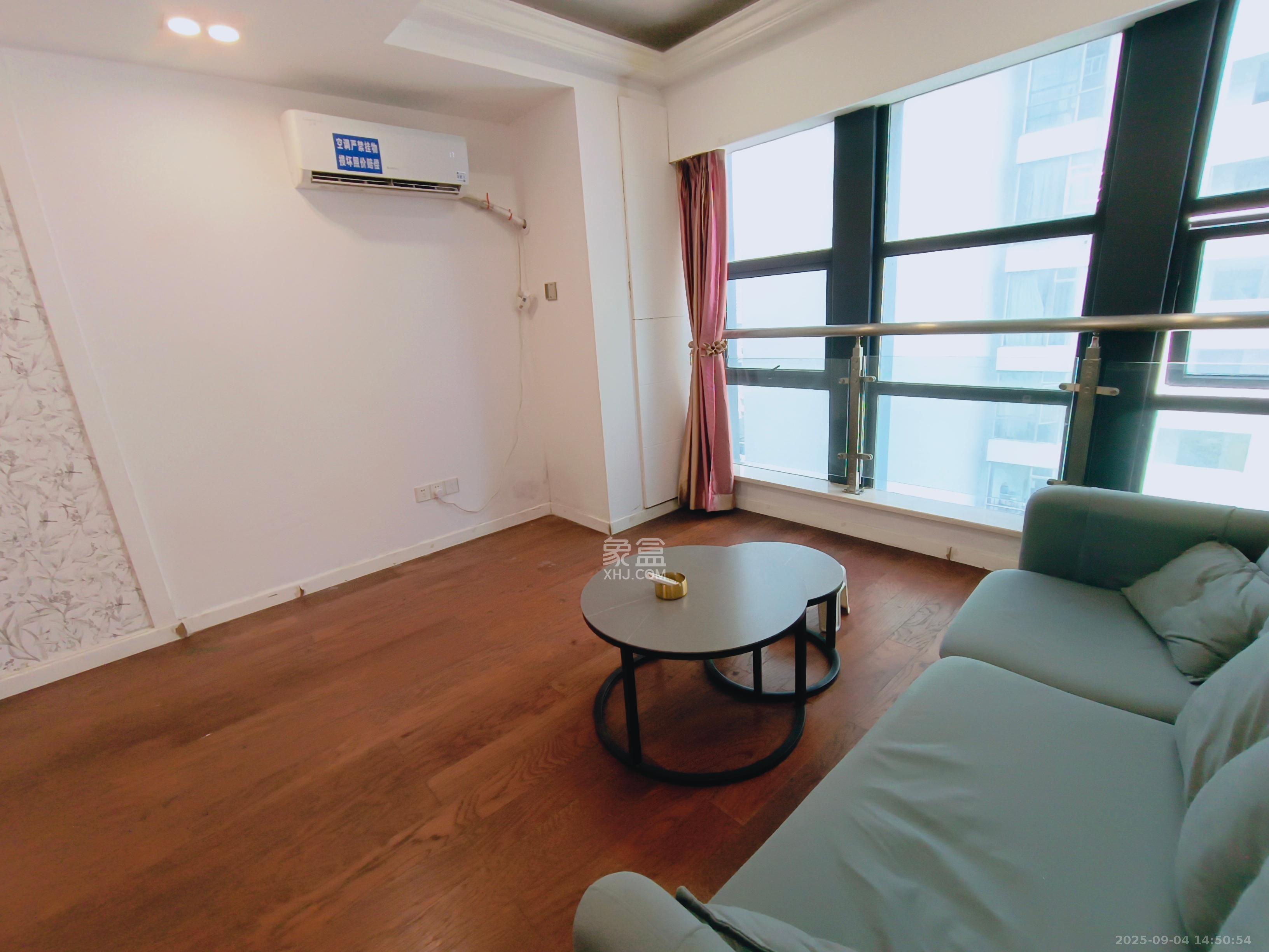 壹号公馆 1室1厅1卫 2100.0元/月 壹号公馆 1室1厅1卫 2100.0元/月室内图