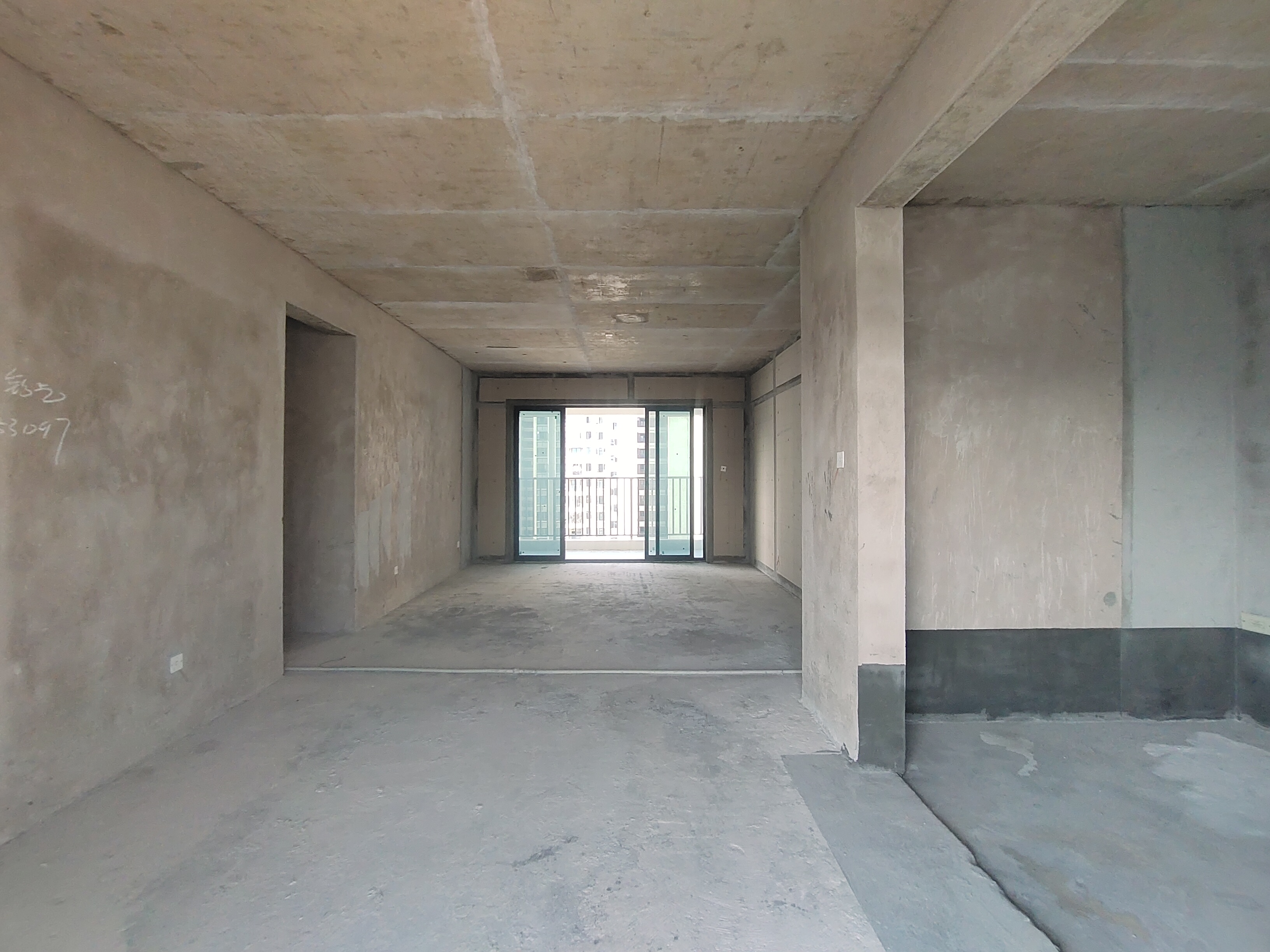 福天君庭  4室2厅3卫    142.0万 福天君庭  4室2厅3卫    142.0万室内图1