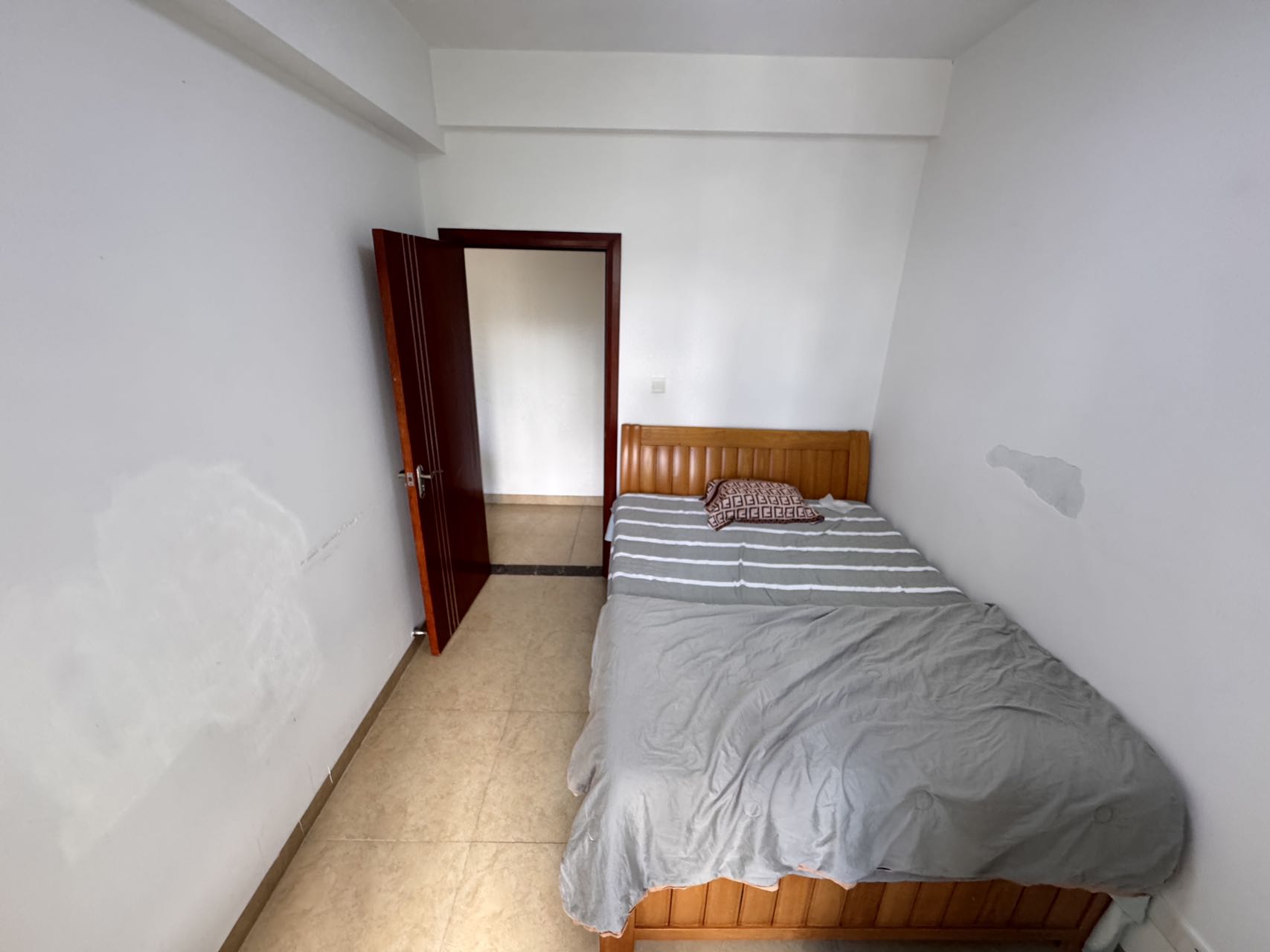 金碧文华 3室2厅1卫 3500.0元/月 金碧文华 3室2厅1卫 3500.0元/月室内图