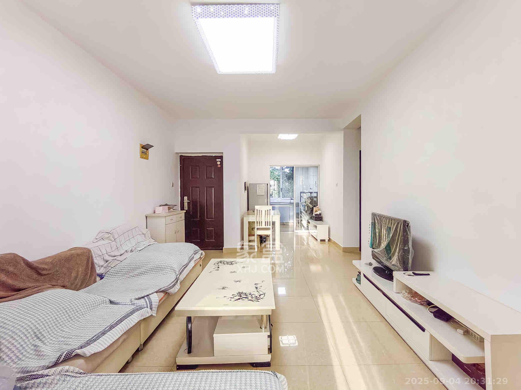 山水湾  2室1厅1卫    1400.0元/月室内图