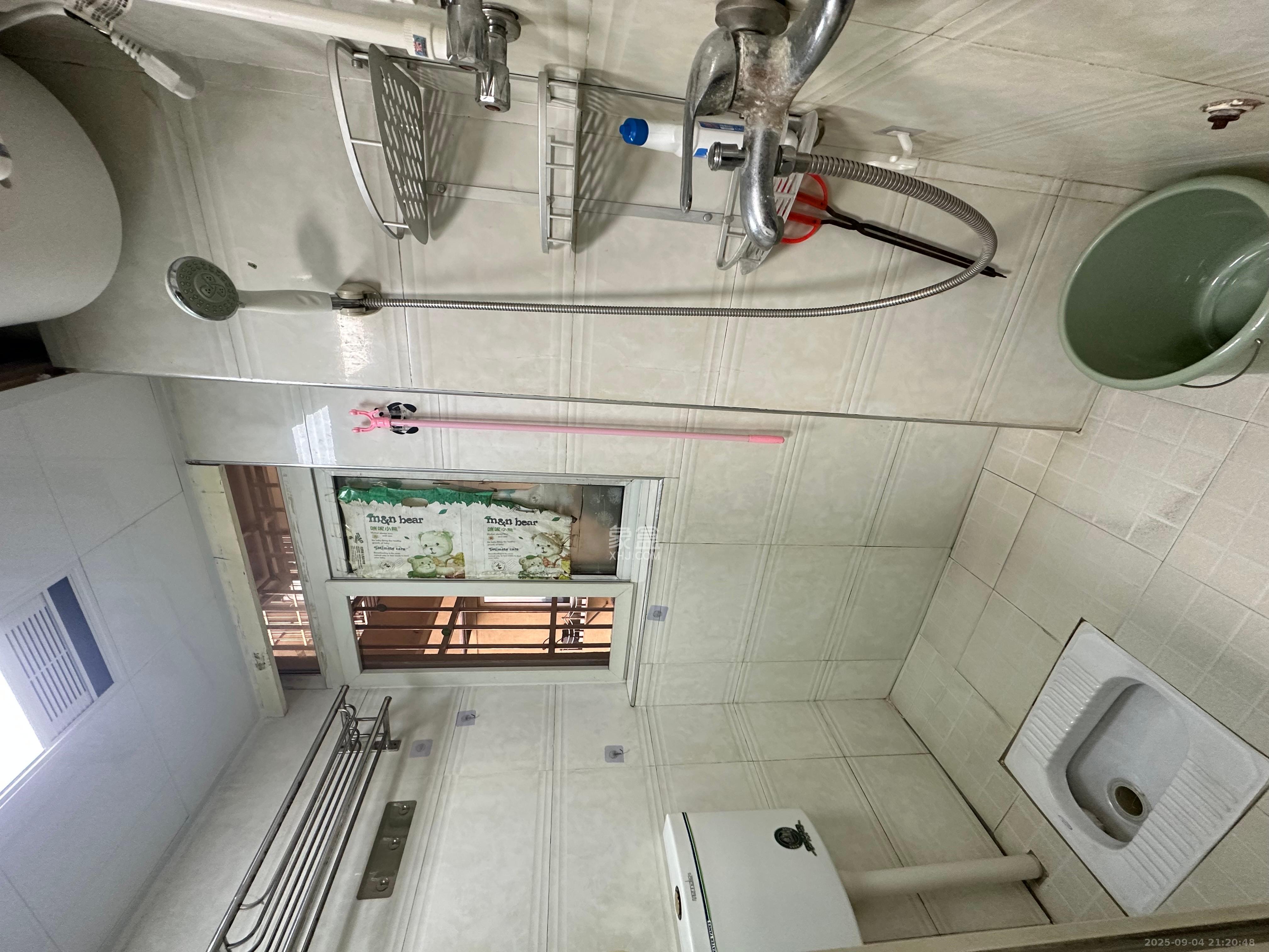 四方小区综合楼(四方嘉丽) 1室1厅1卫 1000.0元/月 四方小区综合楼(四方嘉丽) 1室1厅1卫 1000.0元/月室内图