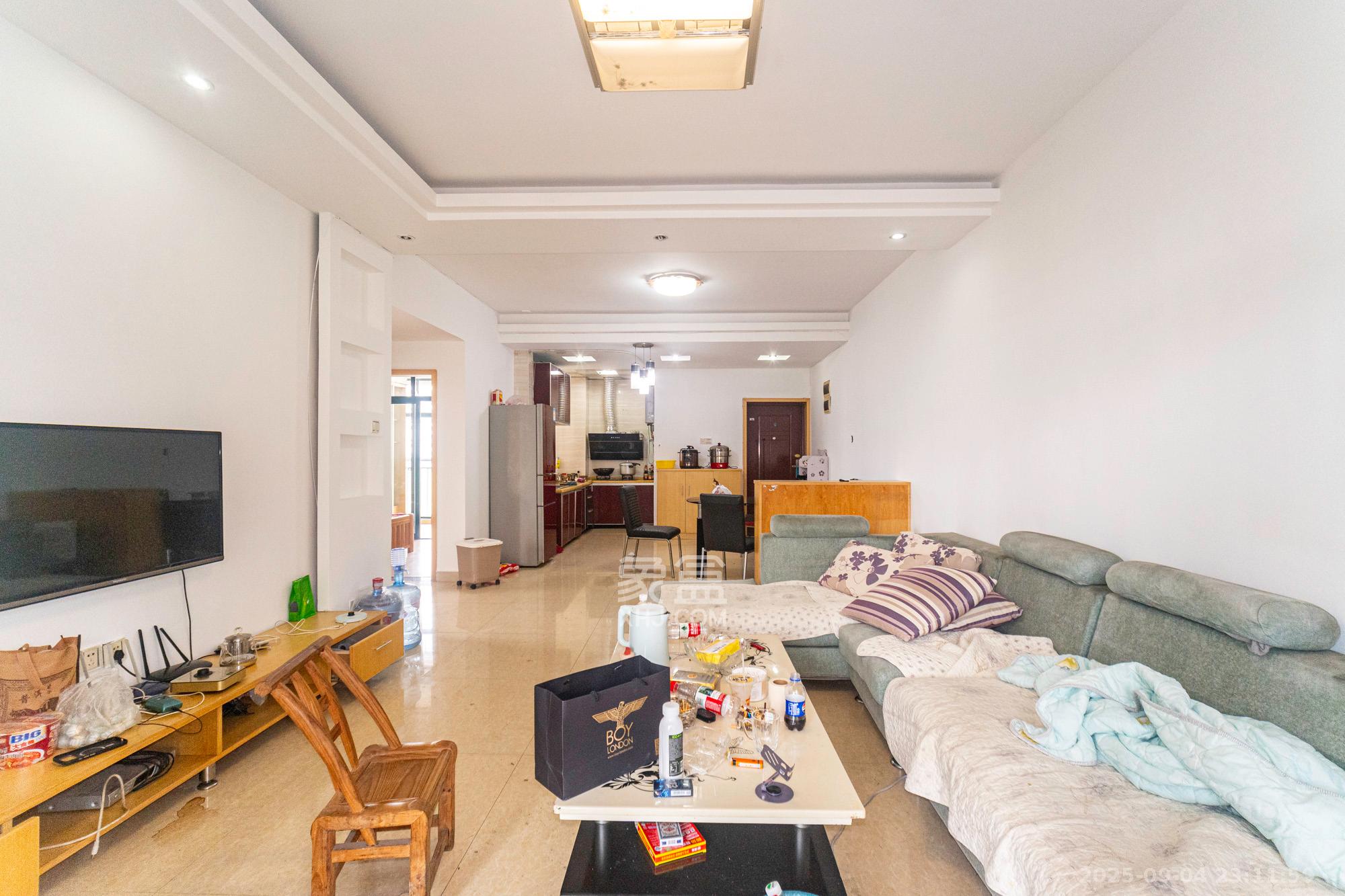 松雅湖畔 2室2厅1卫 53.0万 松雅湖畔 2室2厅1卫 53.0万客厅