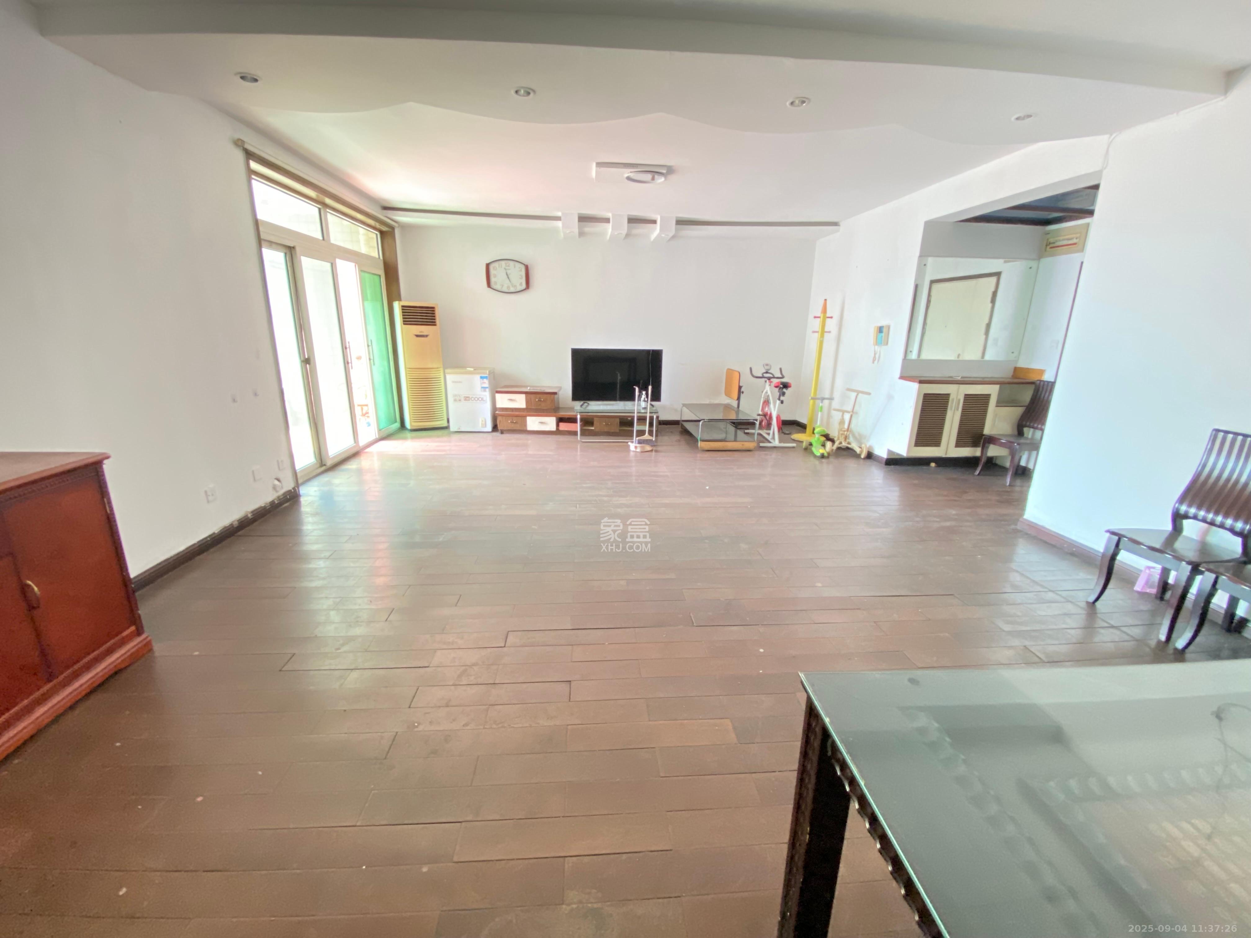 维一星城 3室2厅1卫 3500.0元/月 维一星城 3室2厅1卫 3500.0元/月室内图