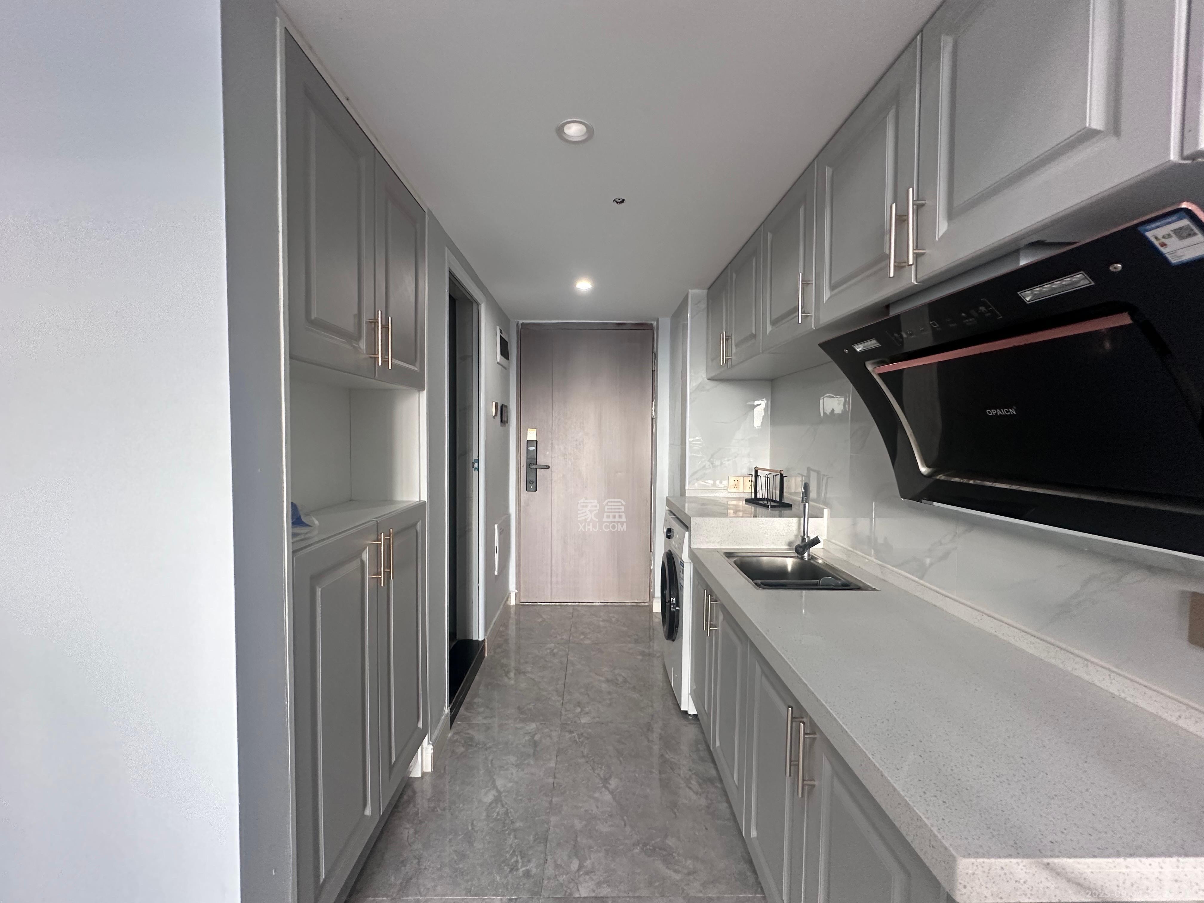 藏珑湖上公馆 1室1厅1卫 2500.0元/月 藏珑湖上公馆 1室1厅1卫 2500.0元/月室内图