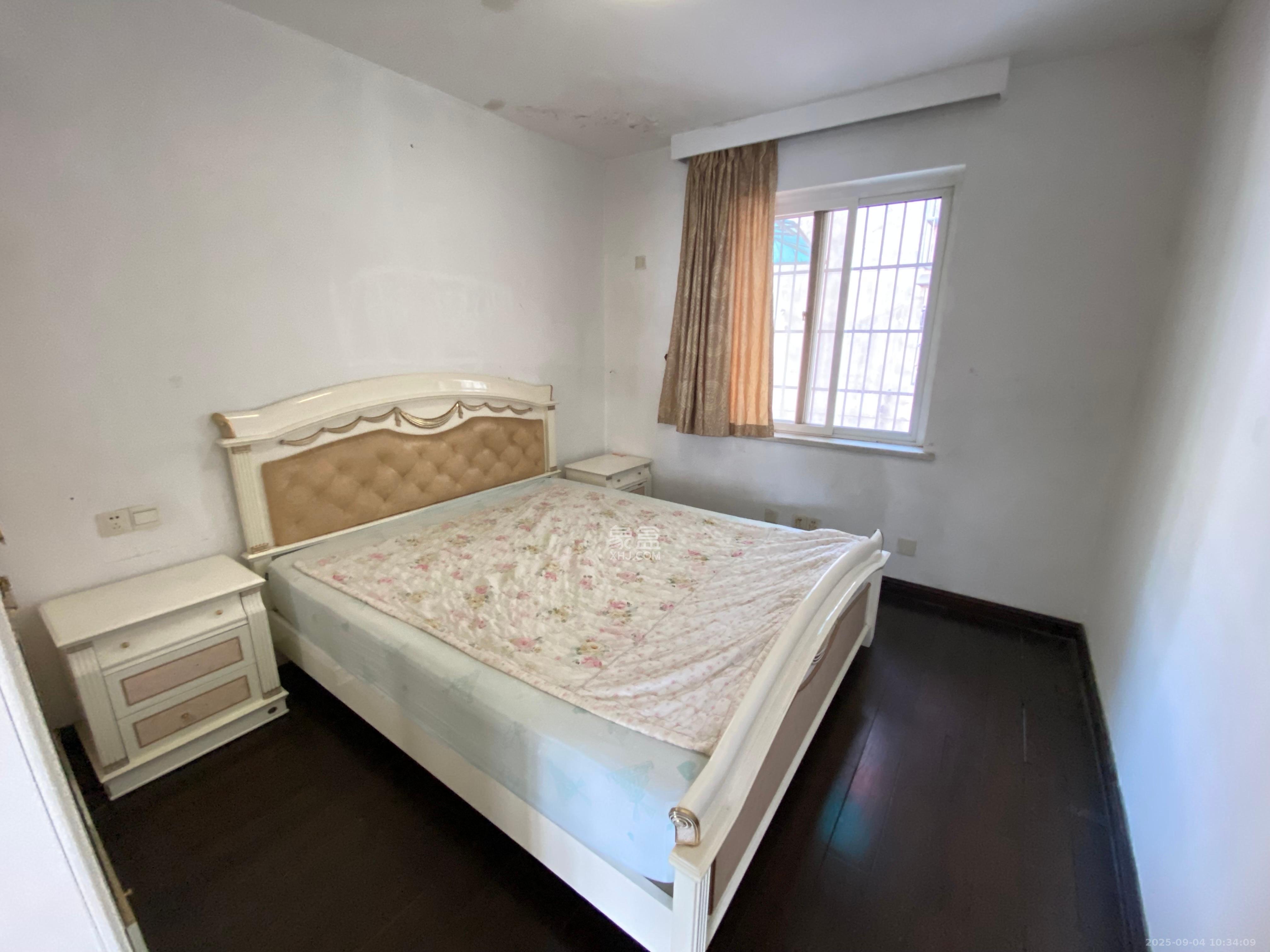 华盛花园 3室2厅1卫 2700.0元/月 华盛花园 3室2厅1卫 2700.0元/月室内图