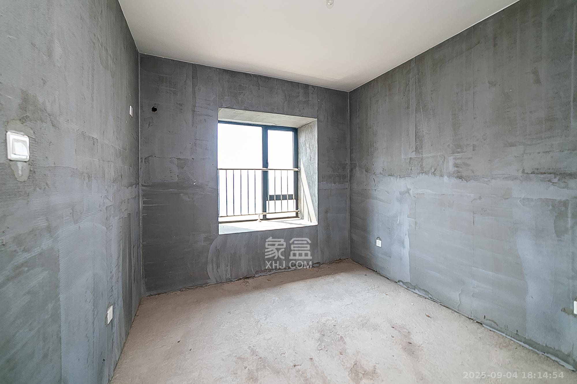 天鸿天府(天鸿中央大院)  3室2厅2卫    104.9万 天鸿天府(天鸿中央大院)  3室2厅2卫    104.9万卧室