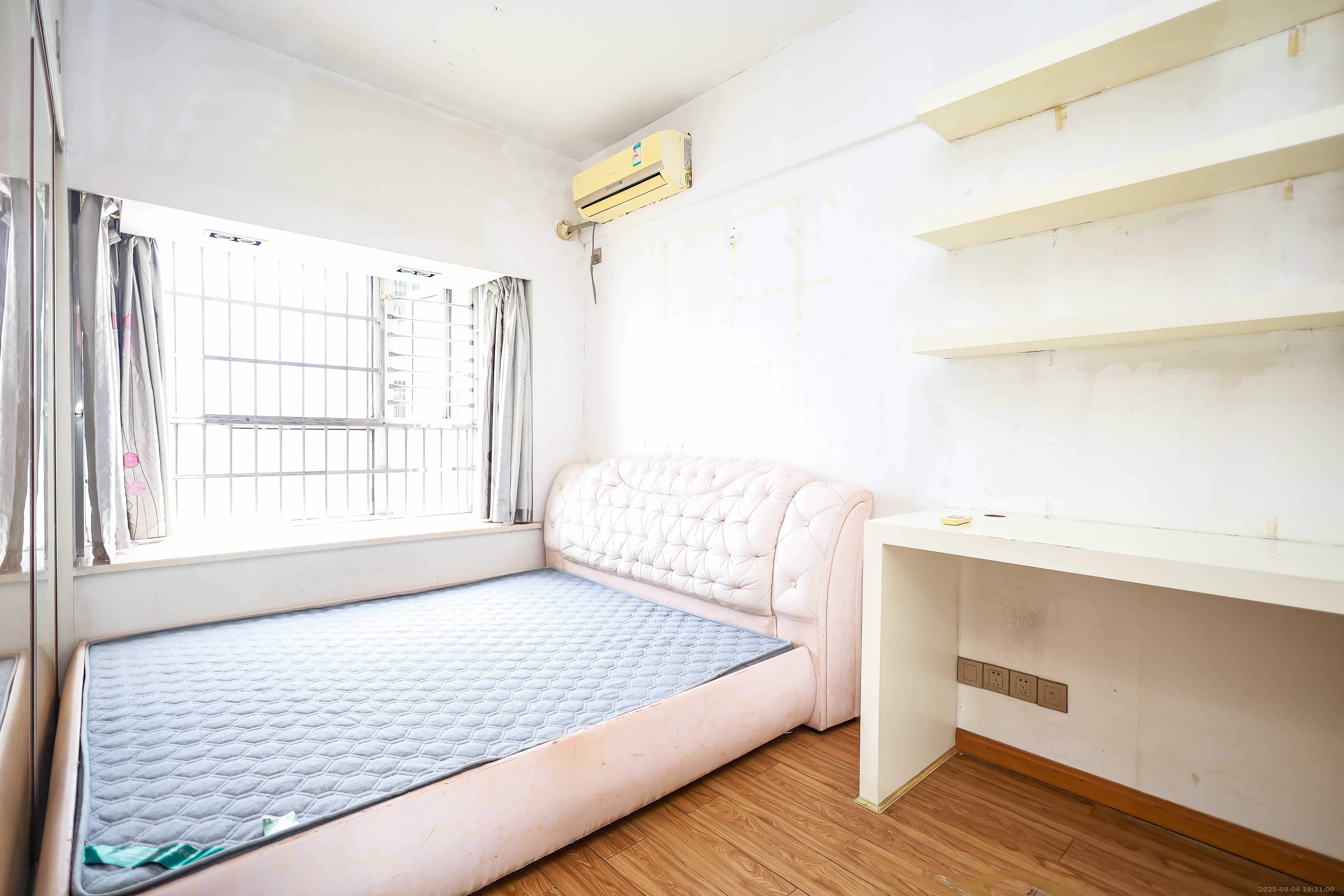 未来城科学家园  1室1厅1卫    39.0万 未来城科学家园  1室1厅1卫    39.0万卧室