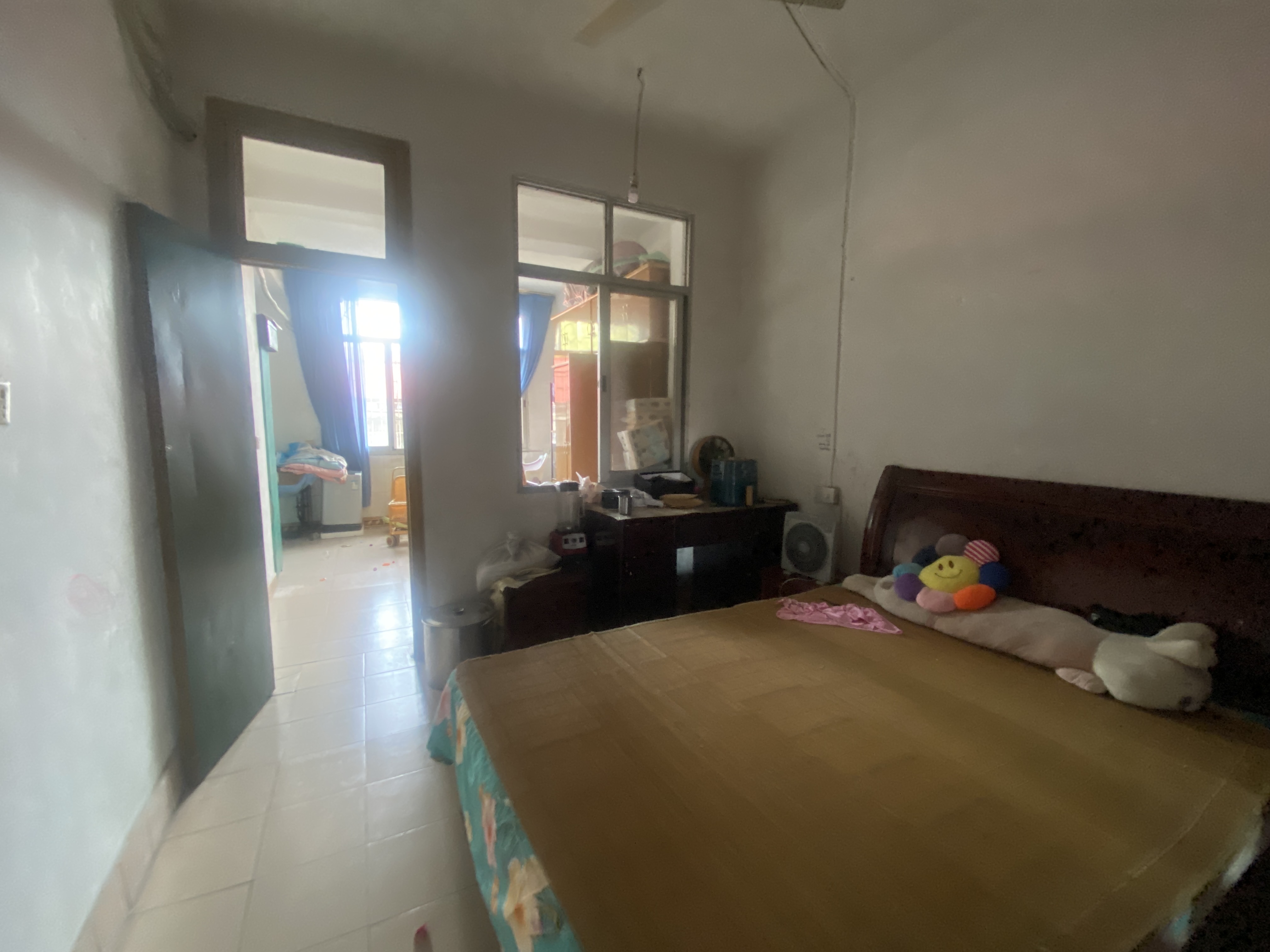 城管局家属楼 4室1厅1卫 49.8万 城管局家属楼 4室1厅1卫 49.8万客厅