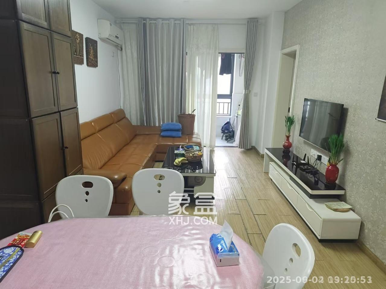 兰亭都荟（璟峰苑）  2室1厅1卫   2500.00元/月室内图