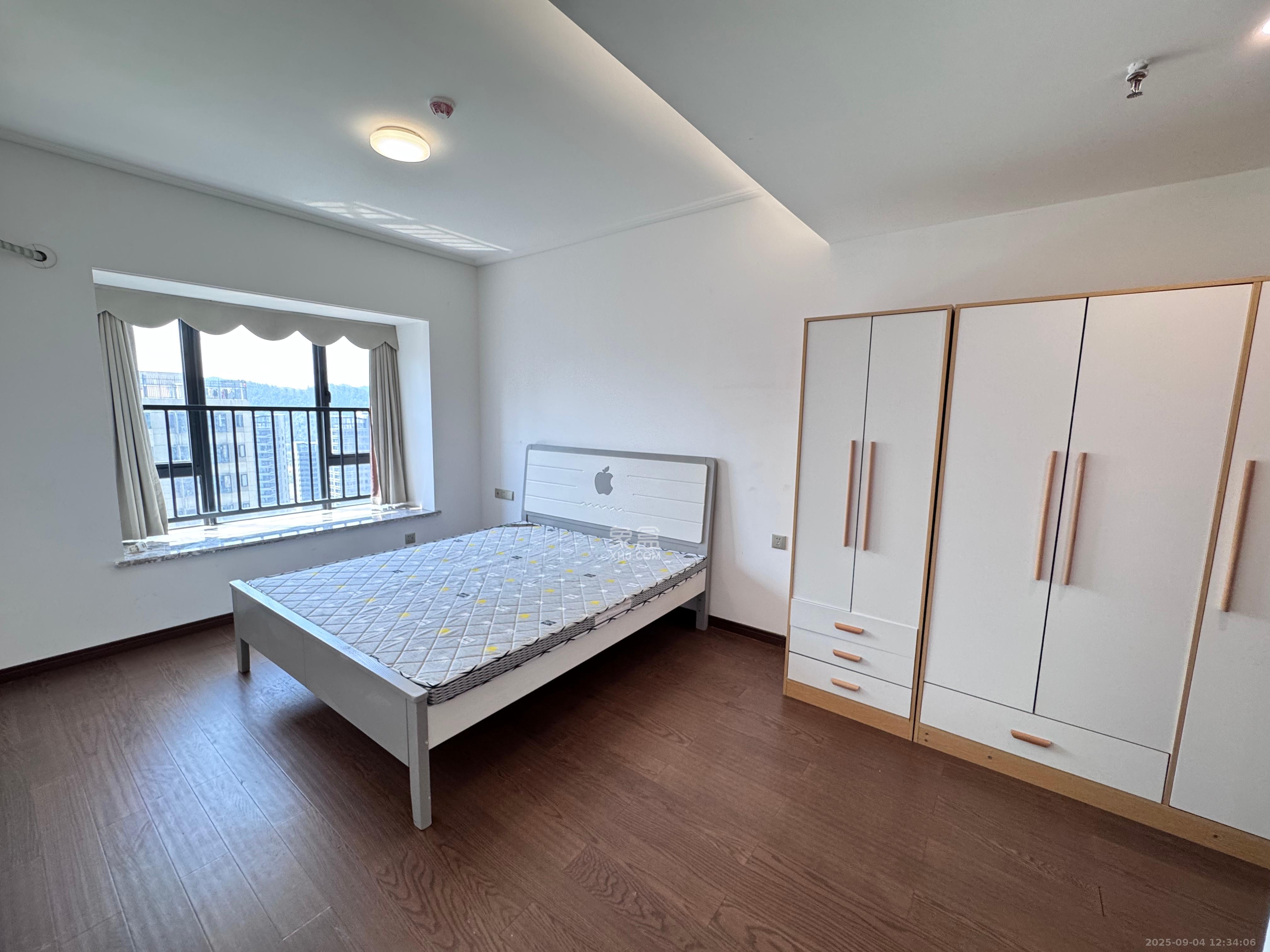 中国铁建湘语梅溪 3室2厅2卫 2800.0元/月 中国铁建湘语梅溪 3室2厅2卫 2800.0元/月室内图