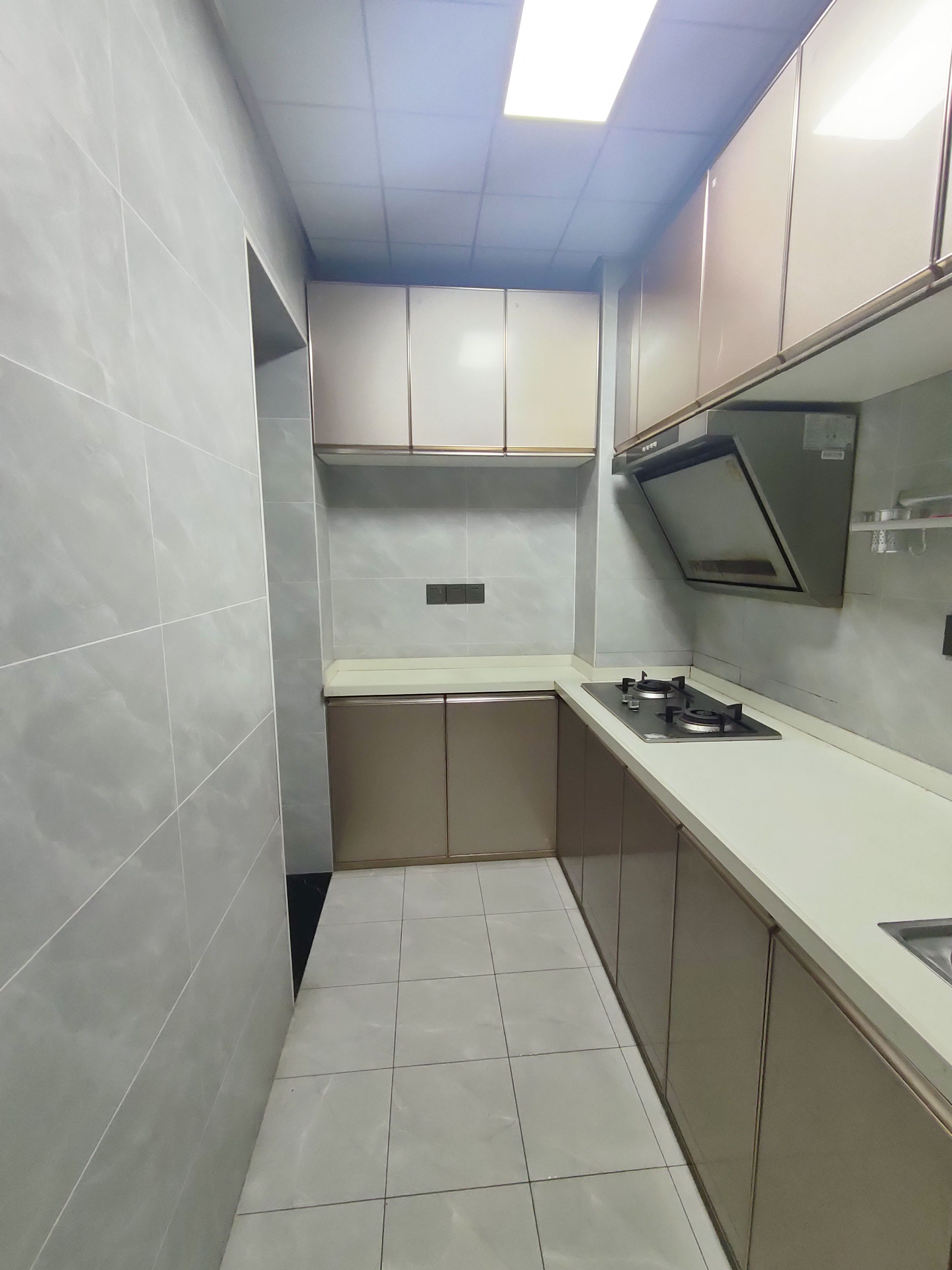 民俗文化广场 1室0厅0卫 1500.00元/月 民俗文化广场 1室0厅0卫 1500.00元/月室内图