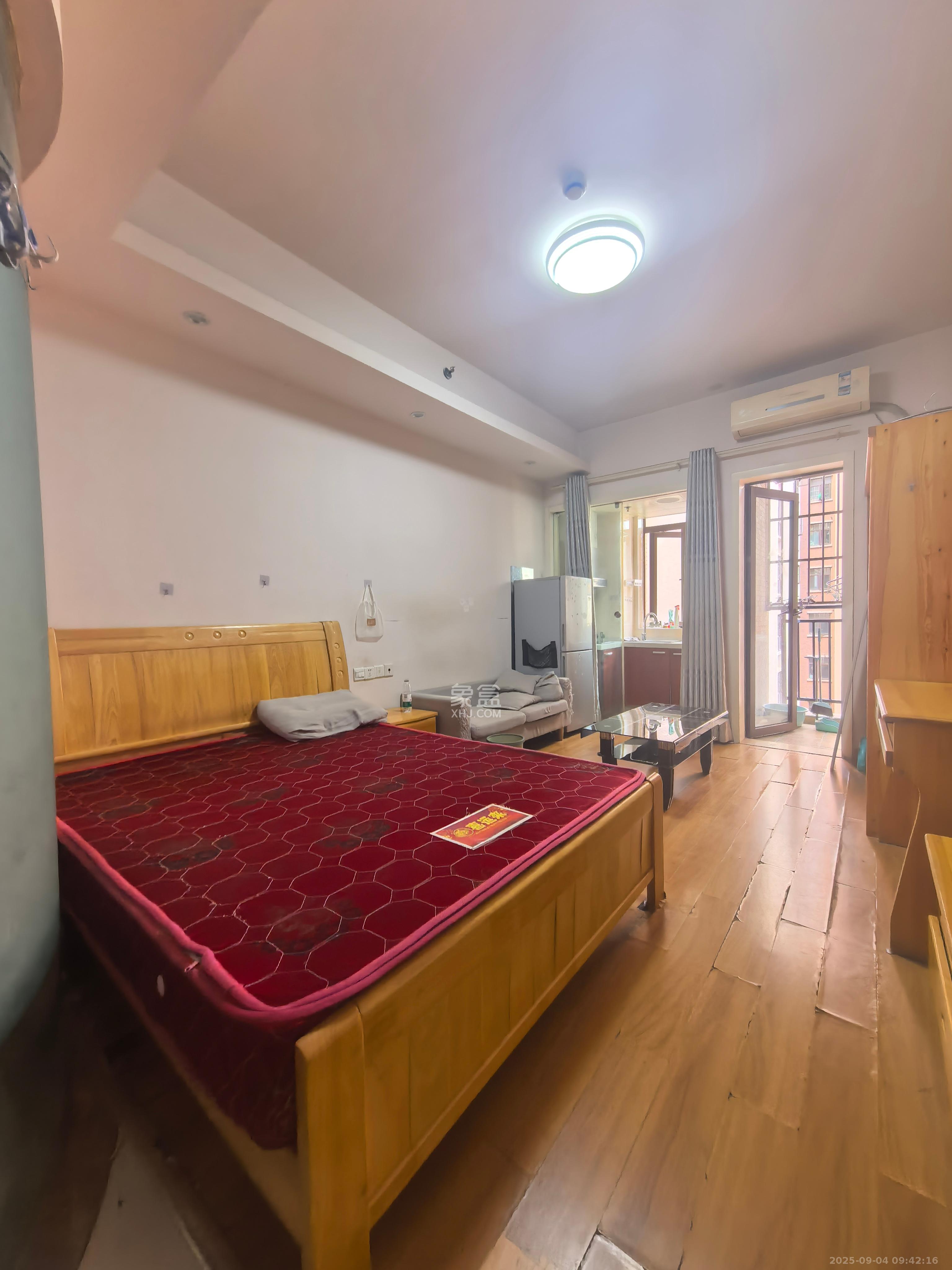 水岸世景  1室1厅1卫    850.0元/月 水岸世景  1室1厅1卫    850.0元/月