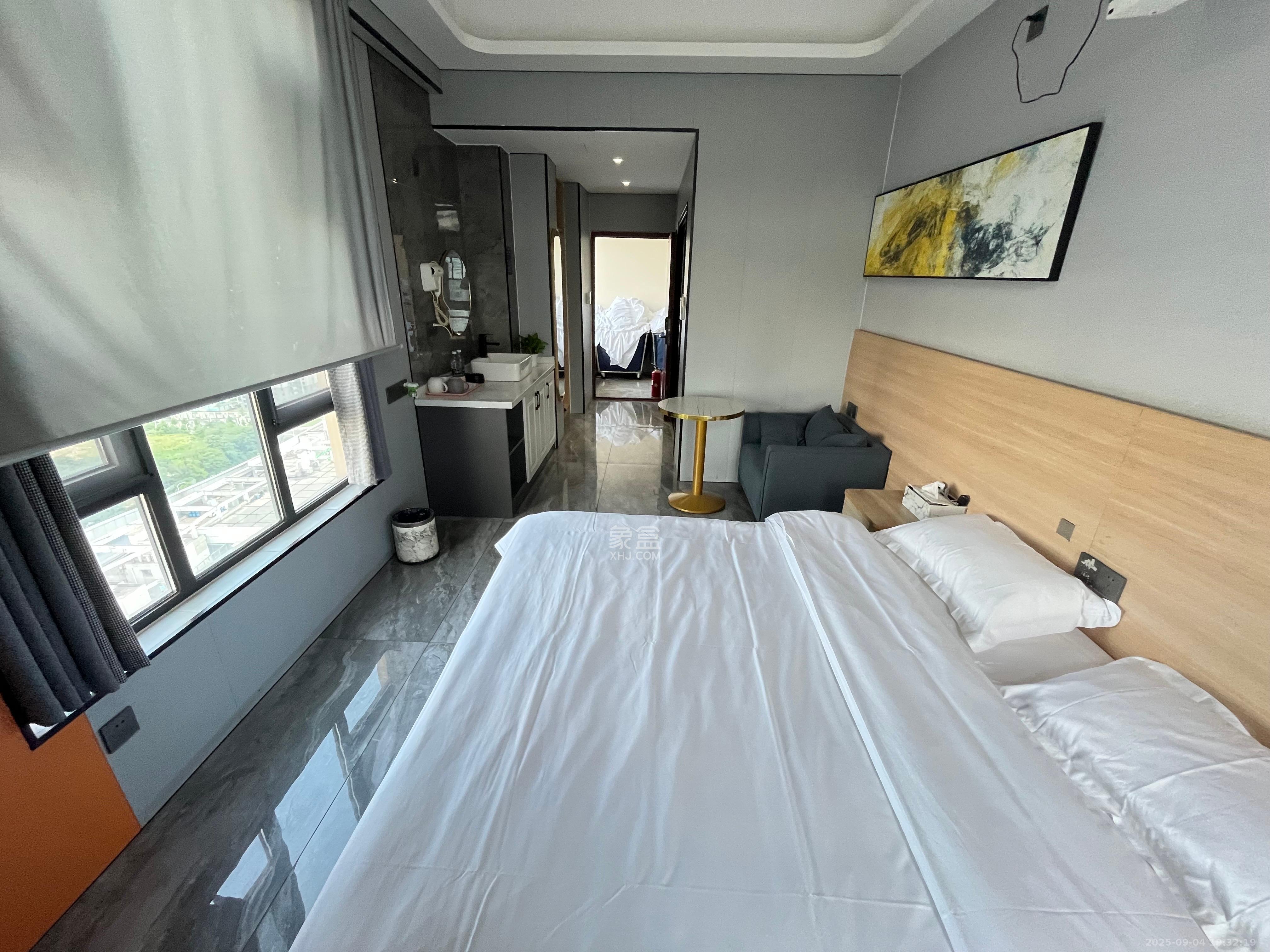 长沙高铁吾悦广场 1室1厅1卫 1500.0元/月 长沙高铁吾悦广场 1室1厅1卫 1500.0元/月室内图