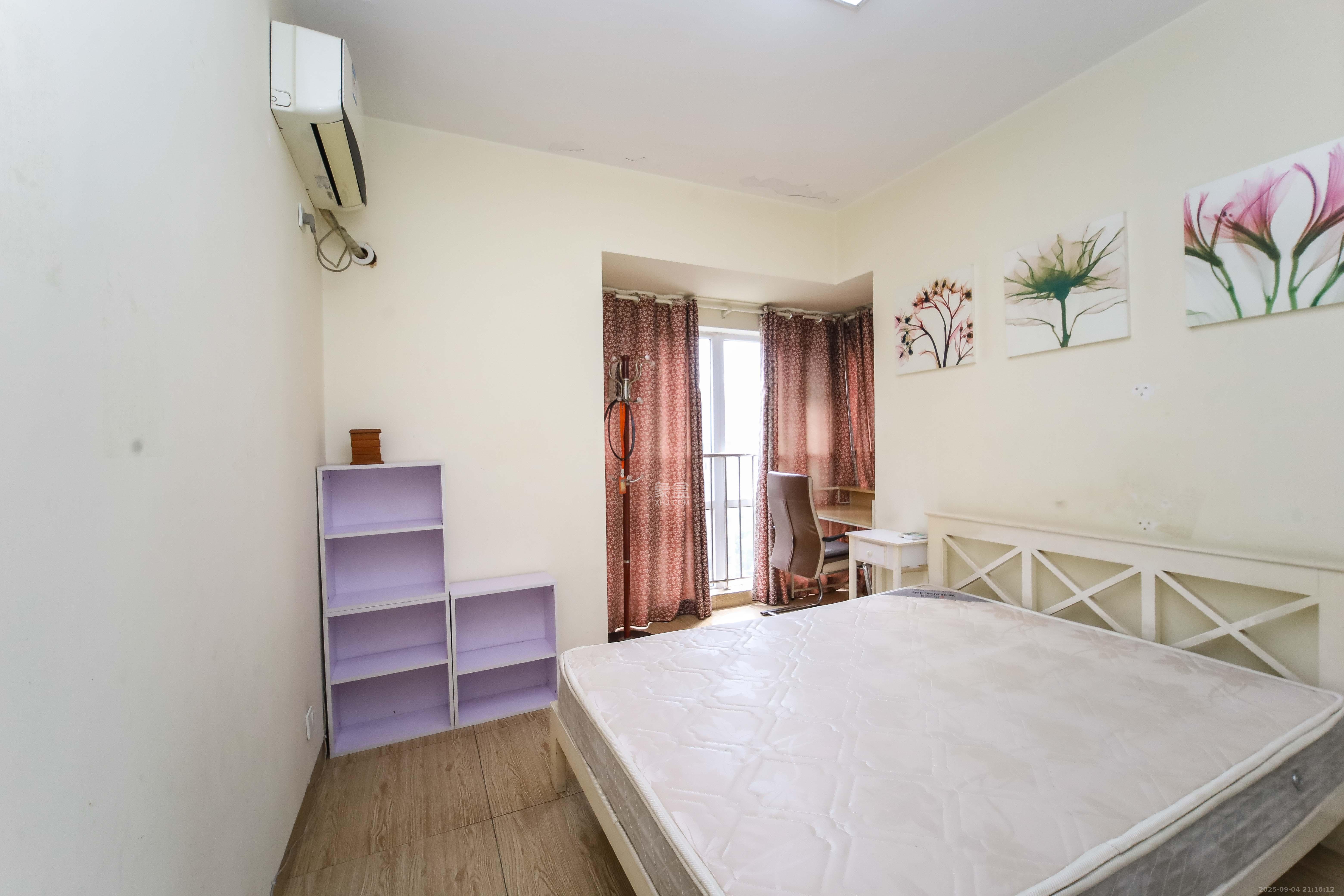 泊爱蓝湾  2室2厅1卫    70.0万 泊爱蓝湾  2室2厅1卫    70.0万卧室