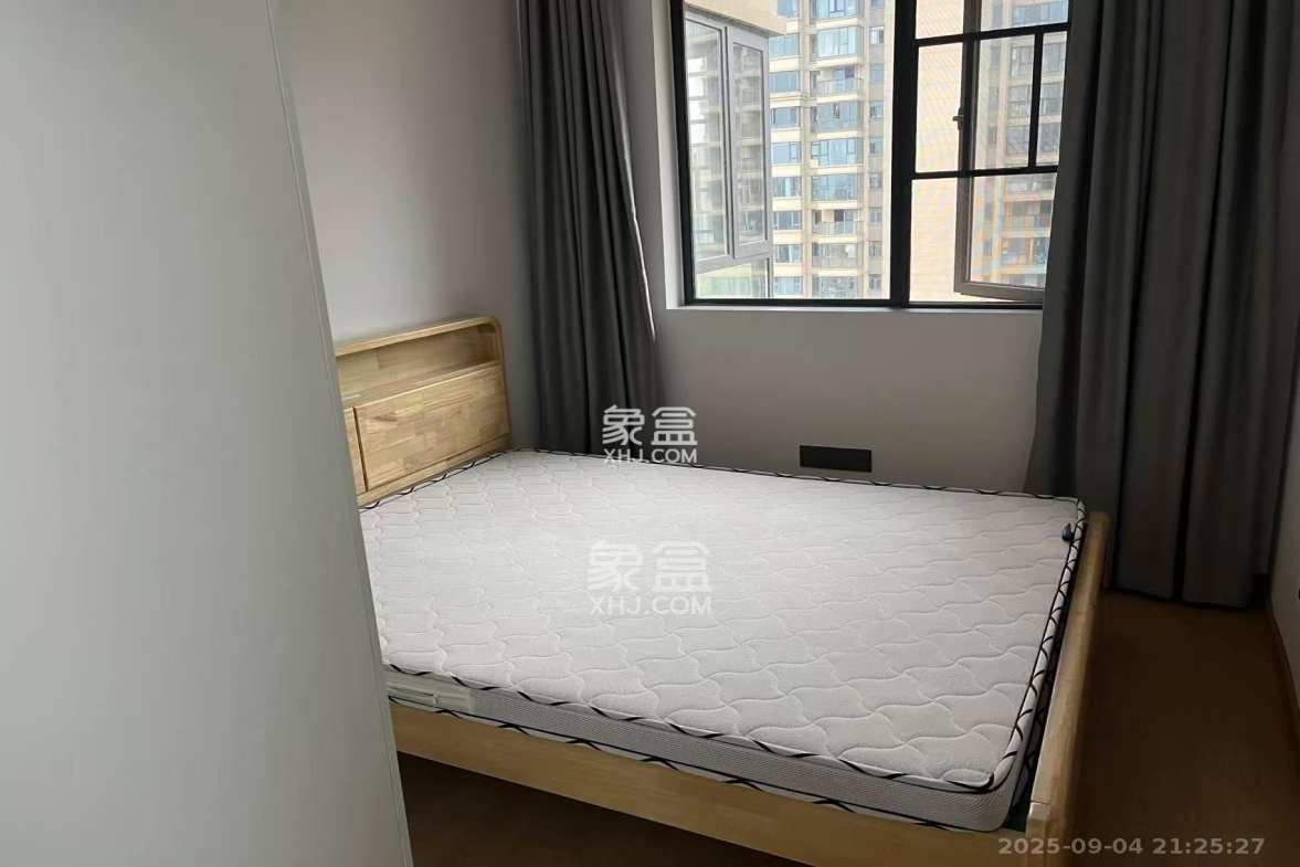 长房东旭国际 4室2厅2卫 3600.0元/月 长房东旭国际 4室2厅2卫 3600.0元/月室内图