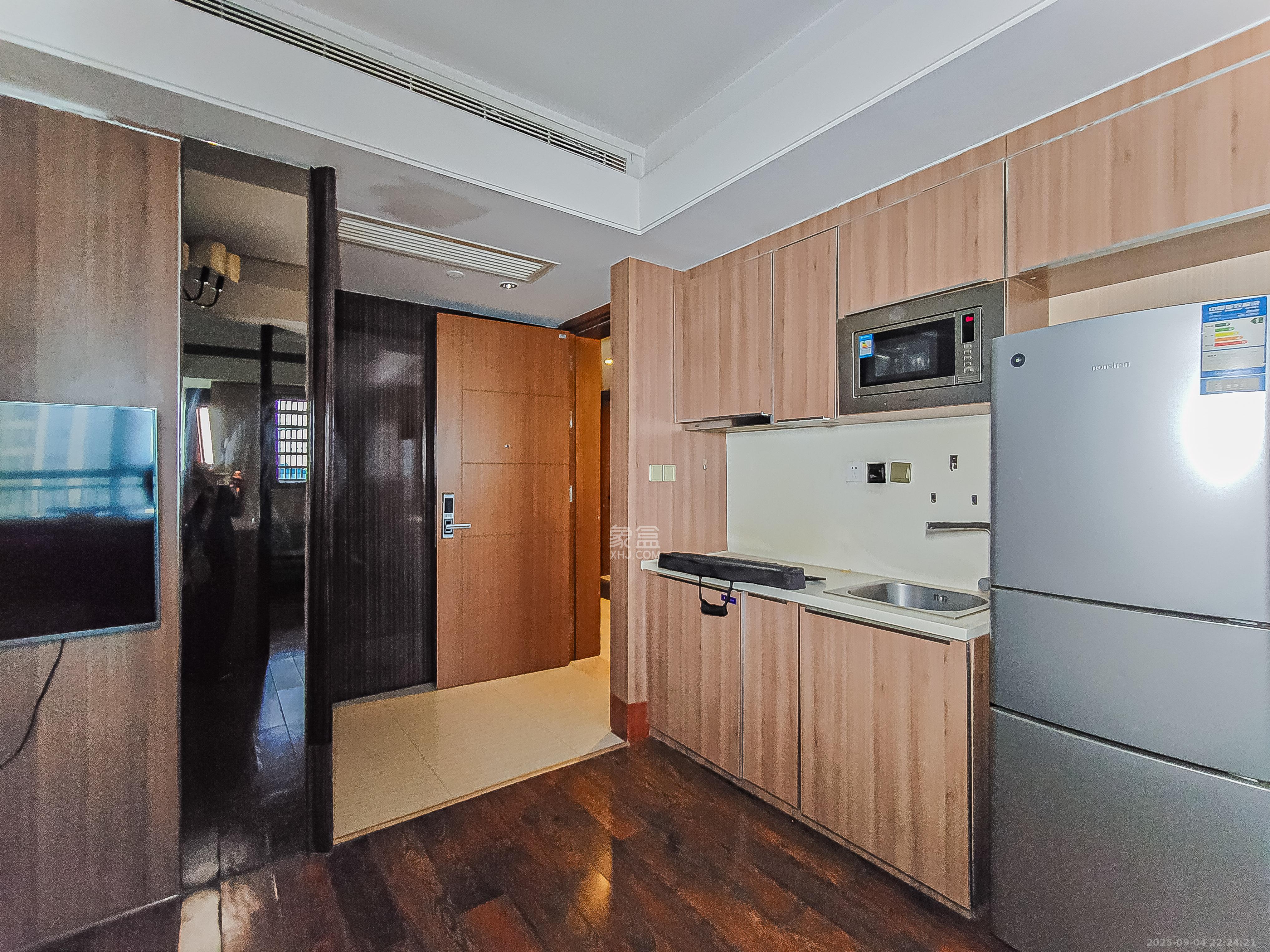 华远国际公寓  1室1厅1卫    90.0万 华远国际公寓  1室1厅1卫    90.0万厨房