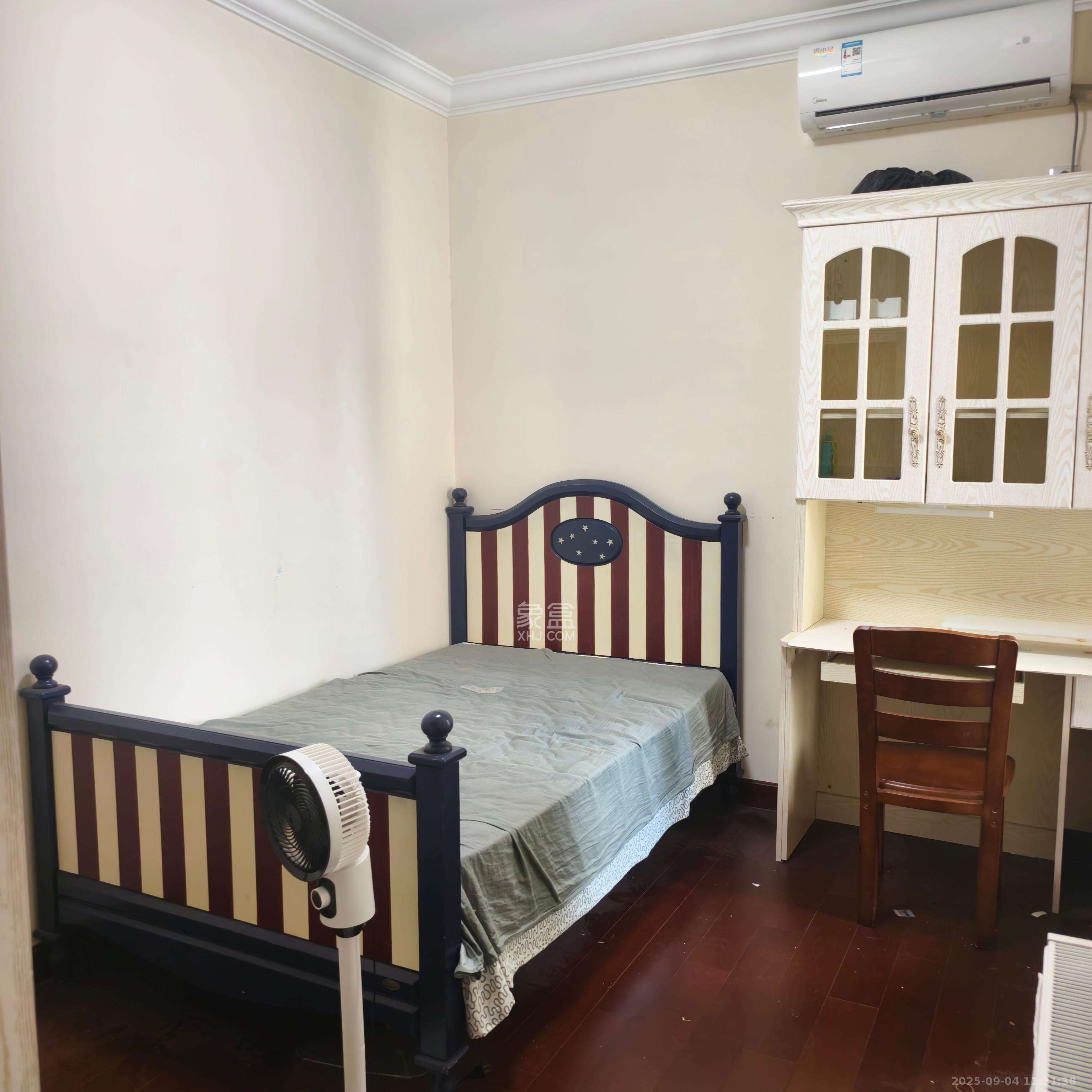 恒大雅苑 3室2厅2卫 2700.0元/月 恒大雅苑 3室2厅2卫 2700.0元/月室内图