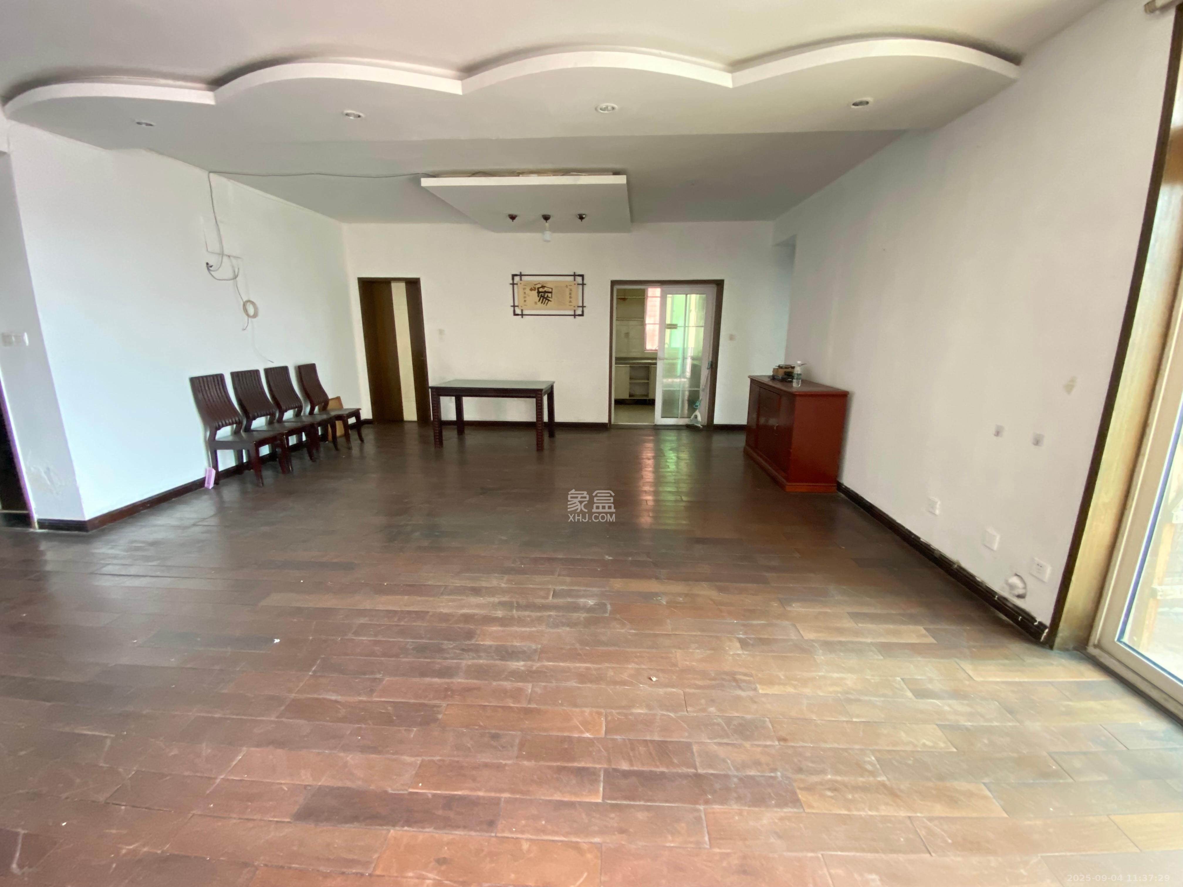 维一星城 3室2厅1卫 3500.0元/月 维一星城 3室2厅1卫 3500.0元/月室内图