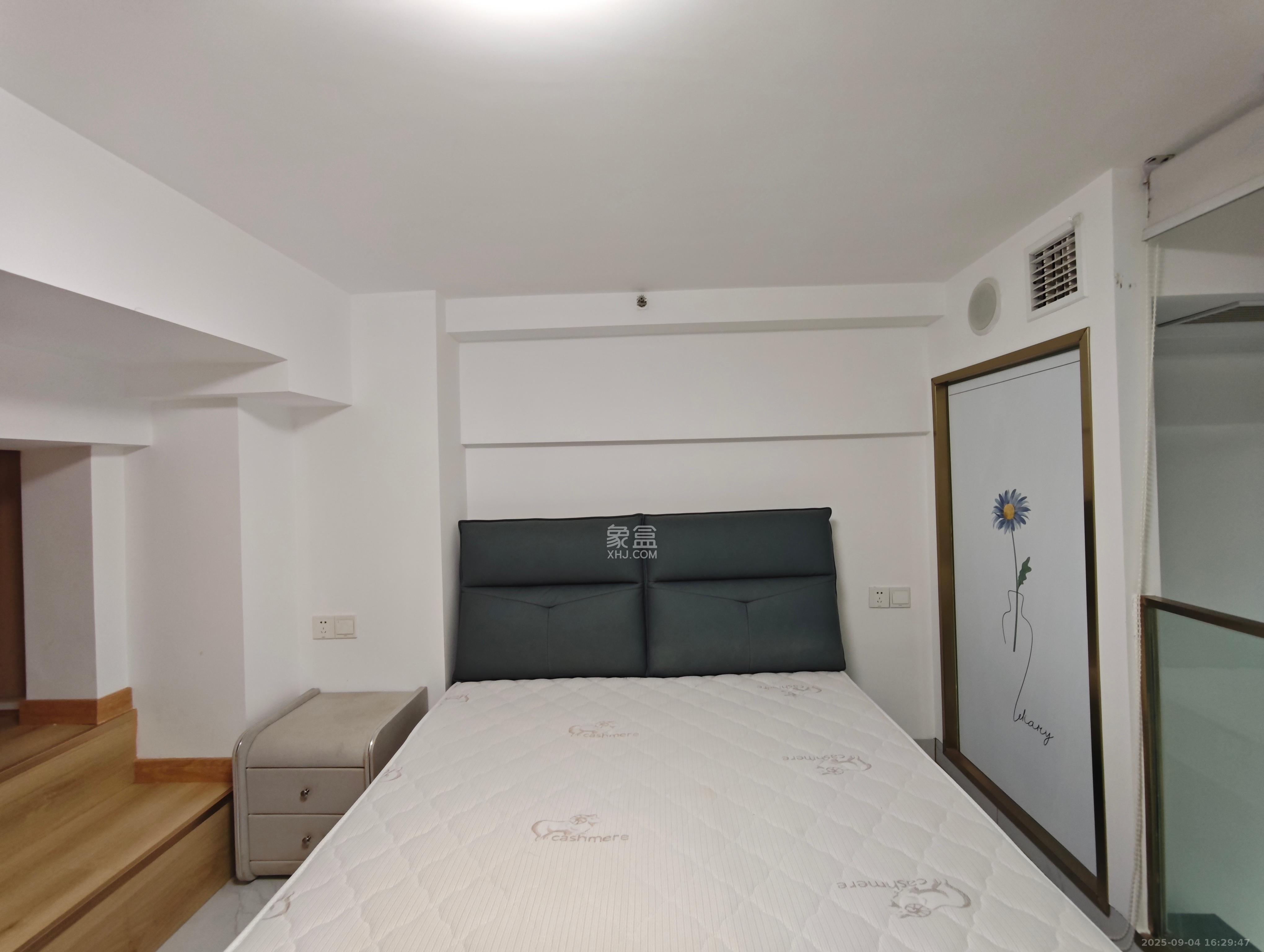 润和国际广场  2室1厅1卫    2000.0元/月 润和国际广场  2室1厅1卫    2000.0元/月室内图