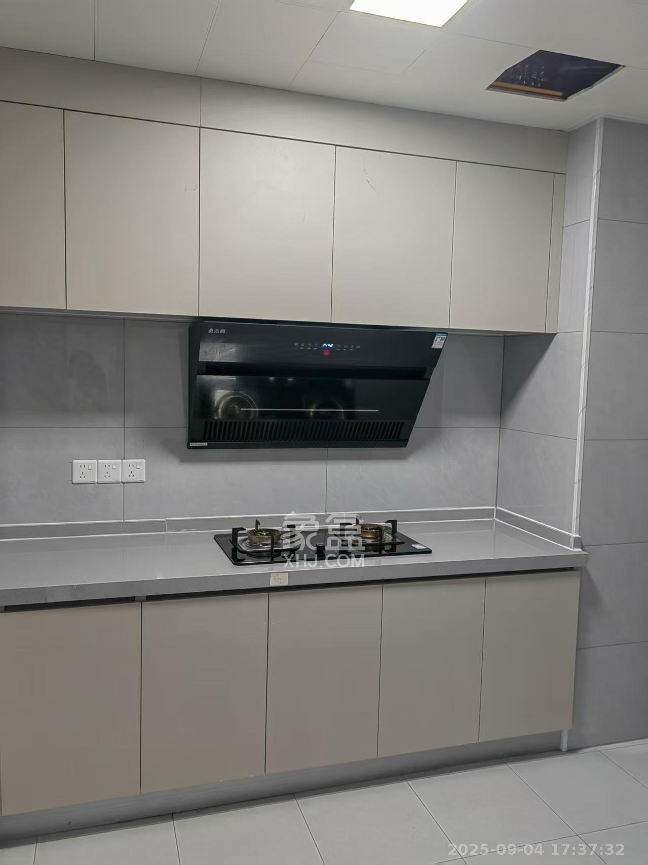 三润城(三润星城) 4室2厅2卫 2200.0元/月 三润城(三润星城) 4室2厅2卫 2200.0元/月室内图