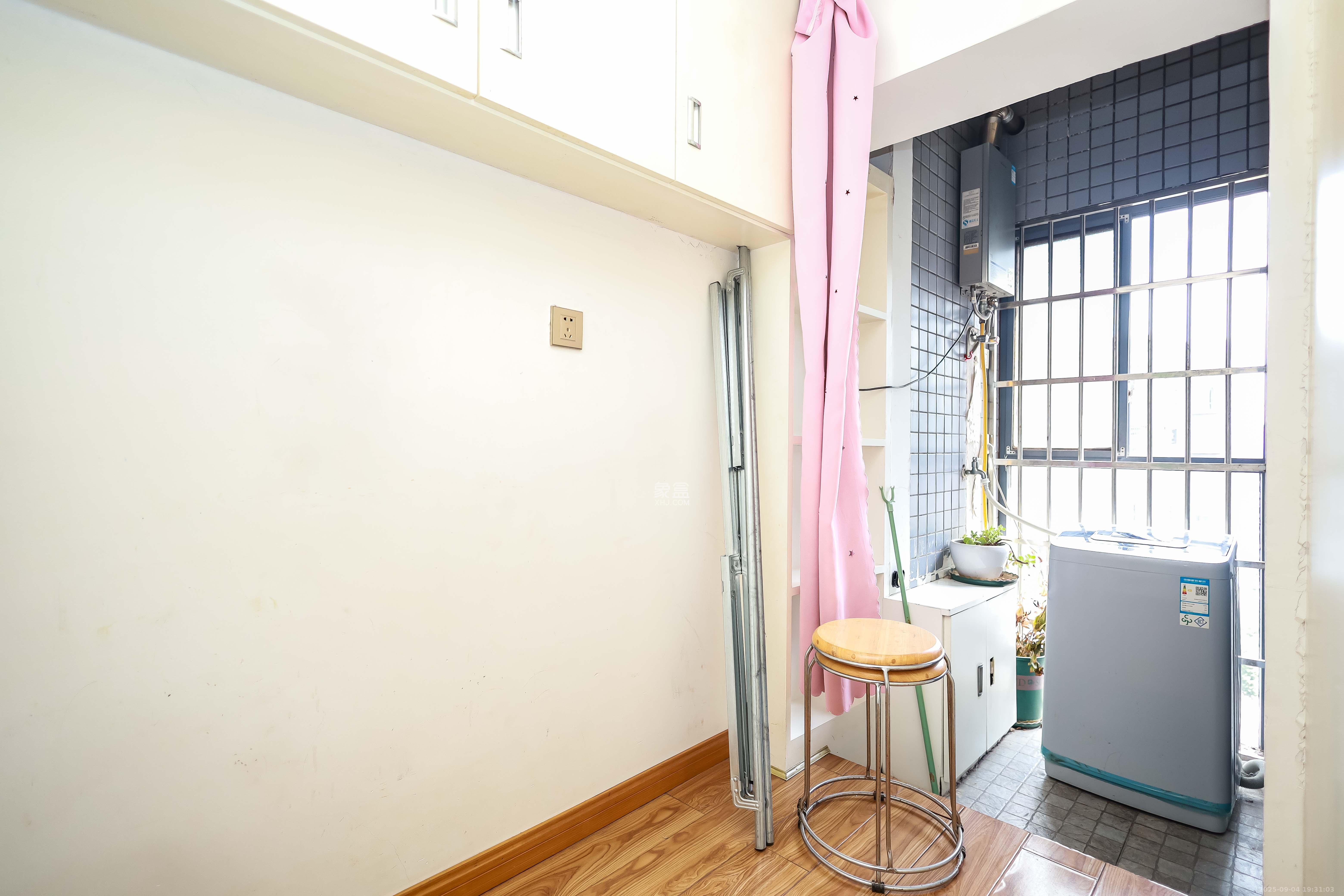 未来城科学家园  1室1厅1卫    39.0万 未来城科学家园  1室1厅1卫    39.0万阳台