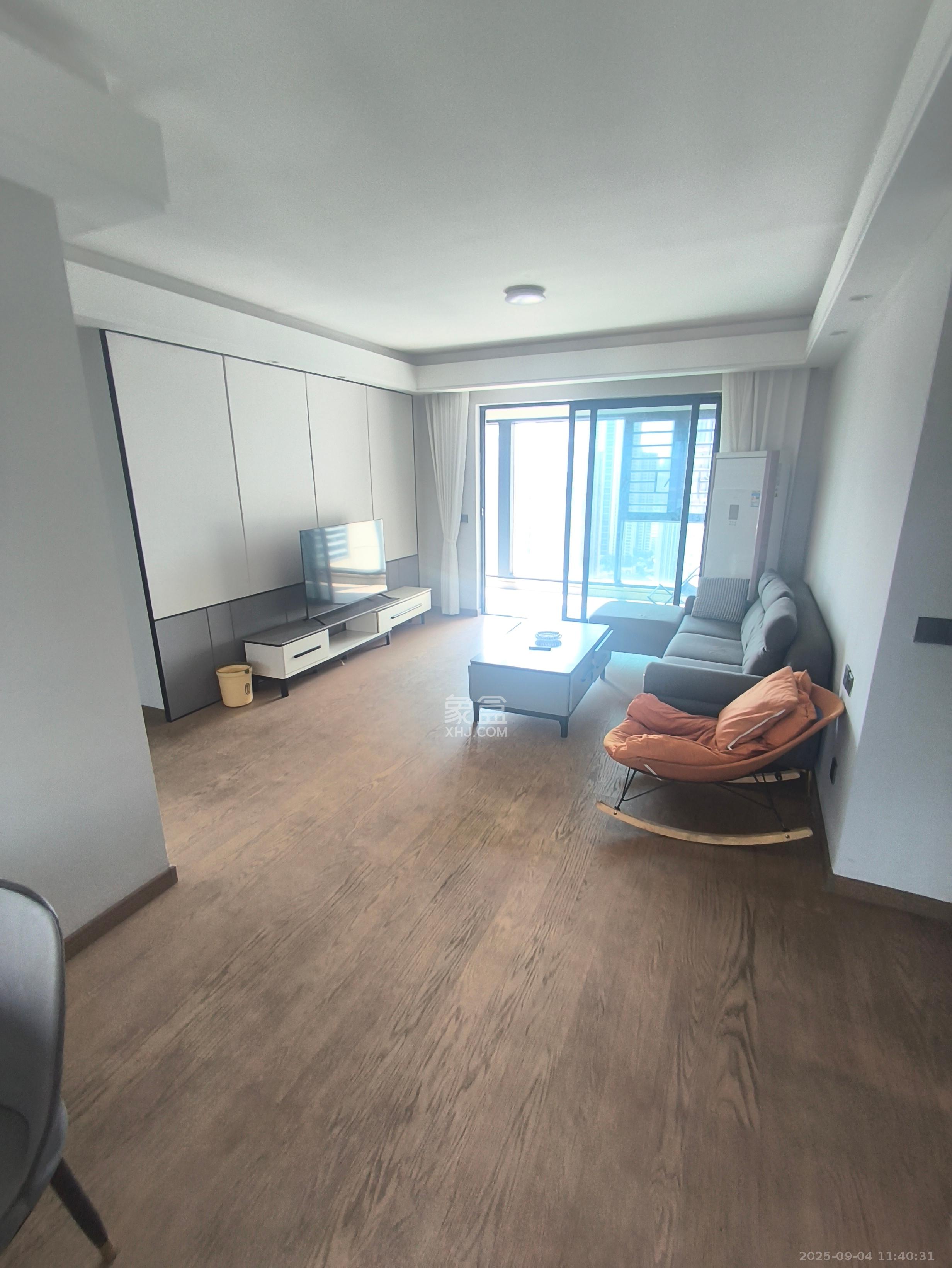 爱家当代境 4室2厅2卫 3500.0元/月 爱家当代境 4室2厅2卫 3500.0元/月室内图