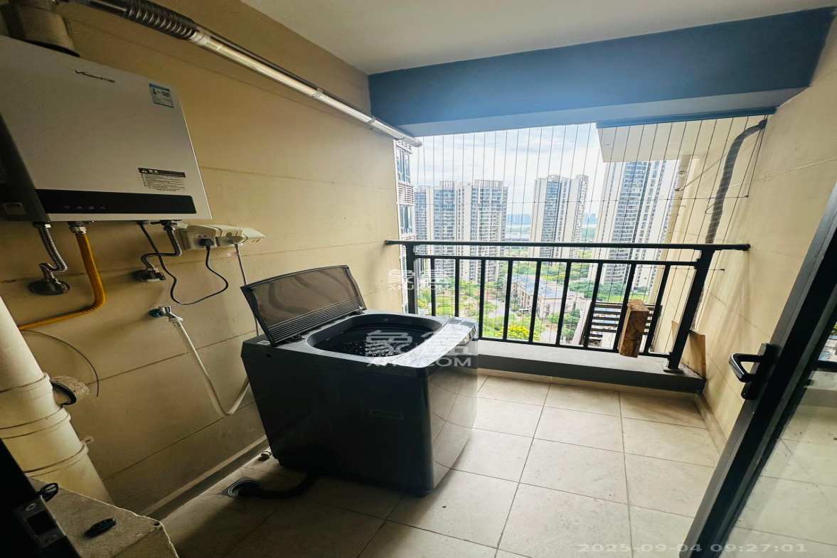 万润滨江天著  4室2厅2卫    2600.0元/月 万润滨江天著  4室2厅2卫    2600.0元/月室内图