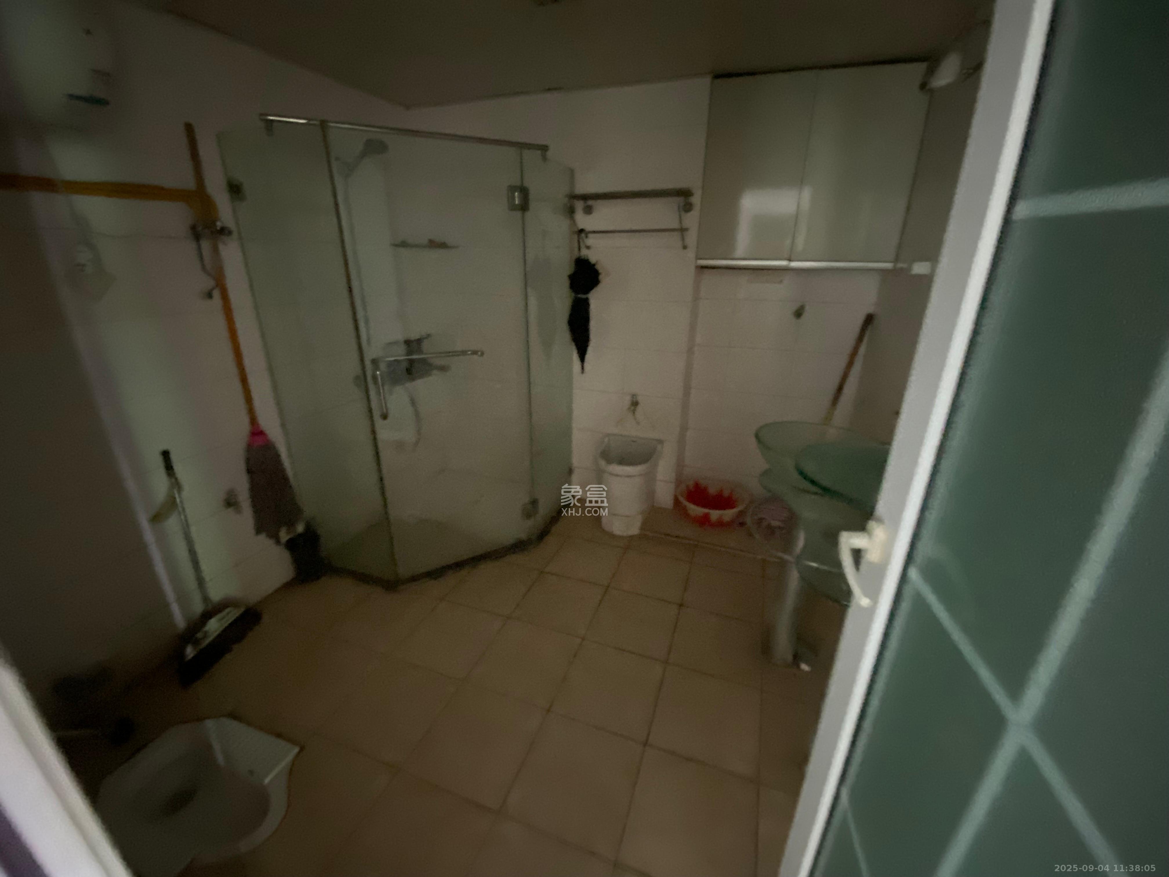 维一星城 3室2厅1卫 3500.0元/月 维一星城 3室2厅1卫 3500.0元/月室内图