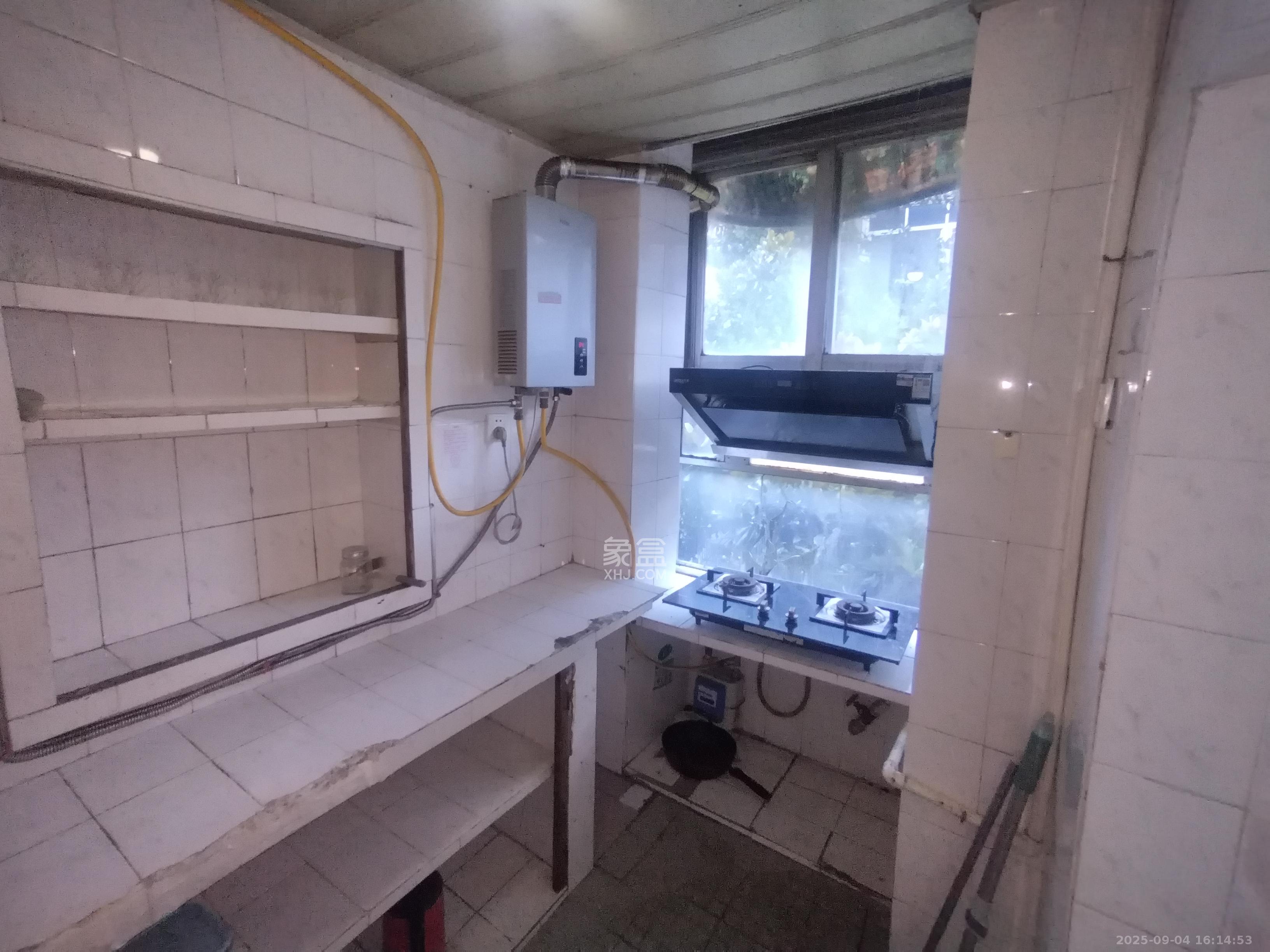 国庆新村  2室2厅1卫    1400.0元/月室内图