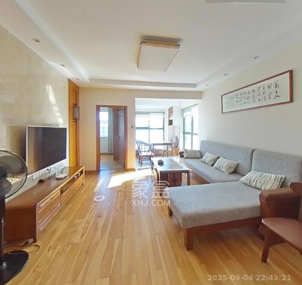 和顺洋湖壹号  3室2厅2卫    2600.0元/月室内图