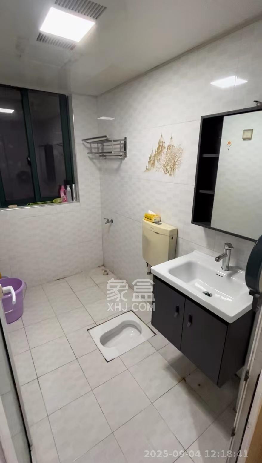 华天LOHO小镇 3室2厅2卫 1800.0元/月 华天LOHO小镇 3室2厅2卫 1800.0元/月室内图