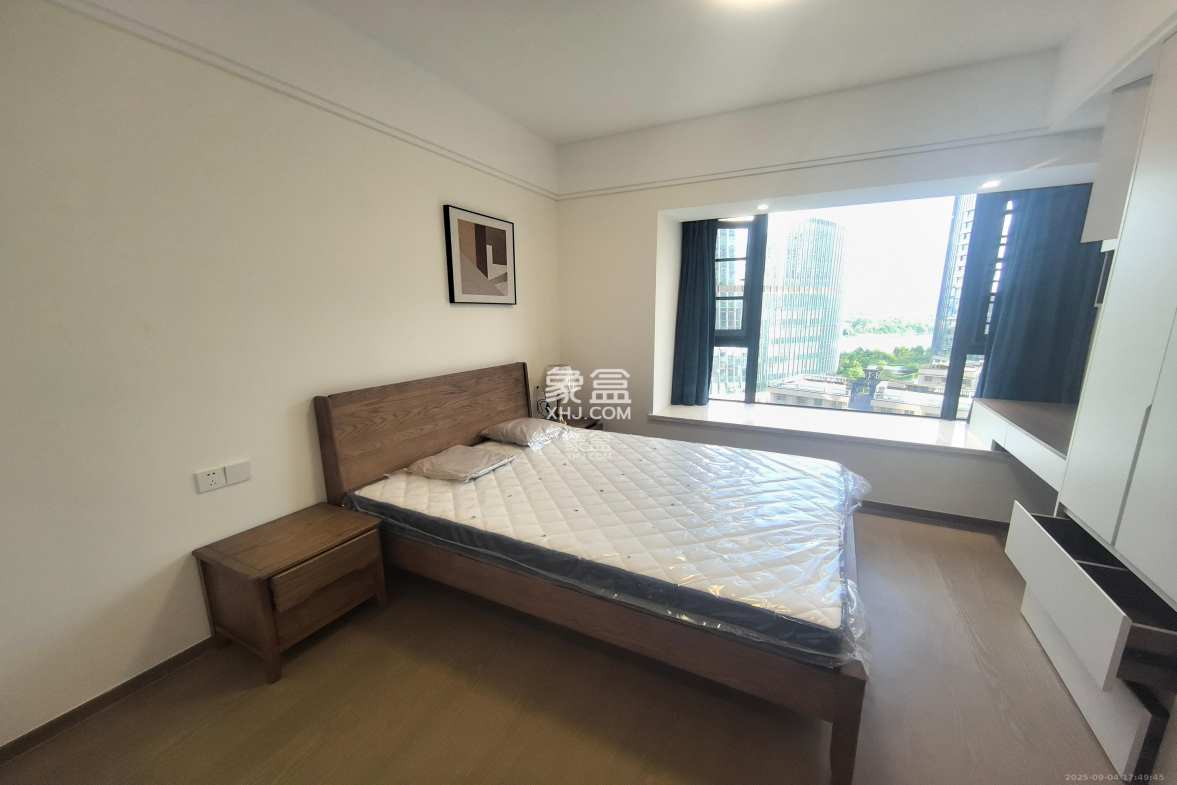 滨江府1913 4室2厅2卫 13000.0元/月 滨江府1913 4室2厅2卫 13000.0元/月室内图